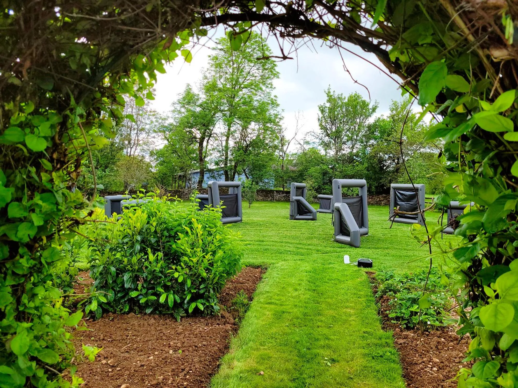 Day in Jardin des Sens, la Rente d'Eguilly