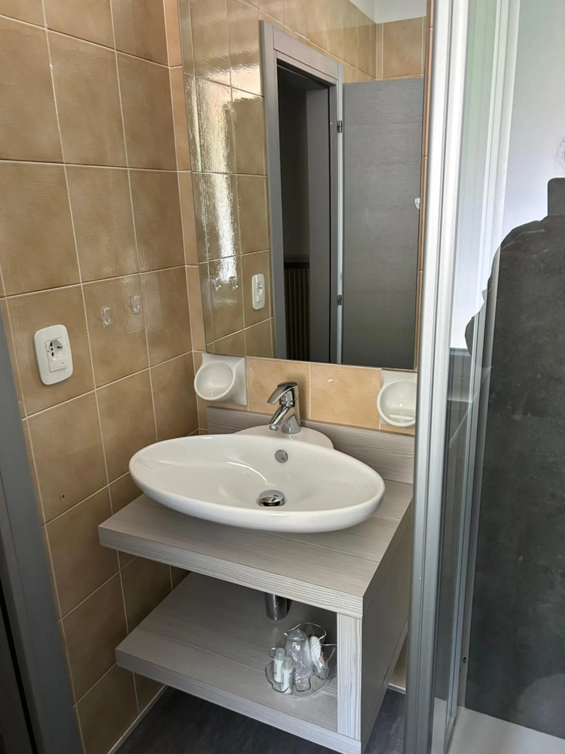 Bathroom in Hotel San Carlo