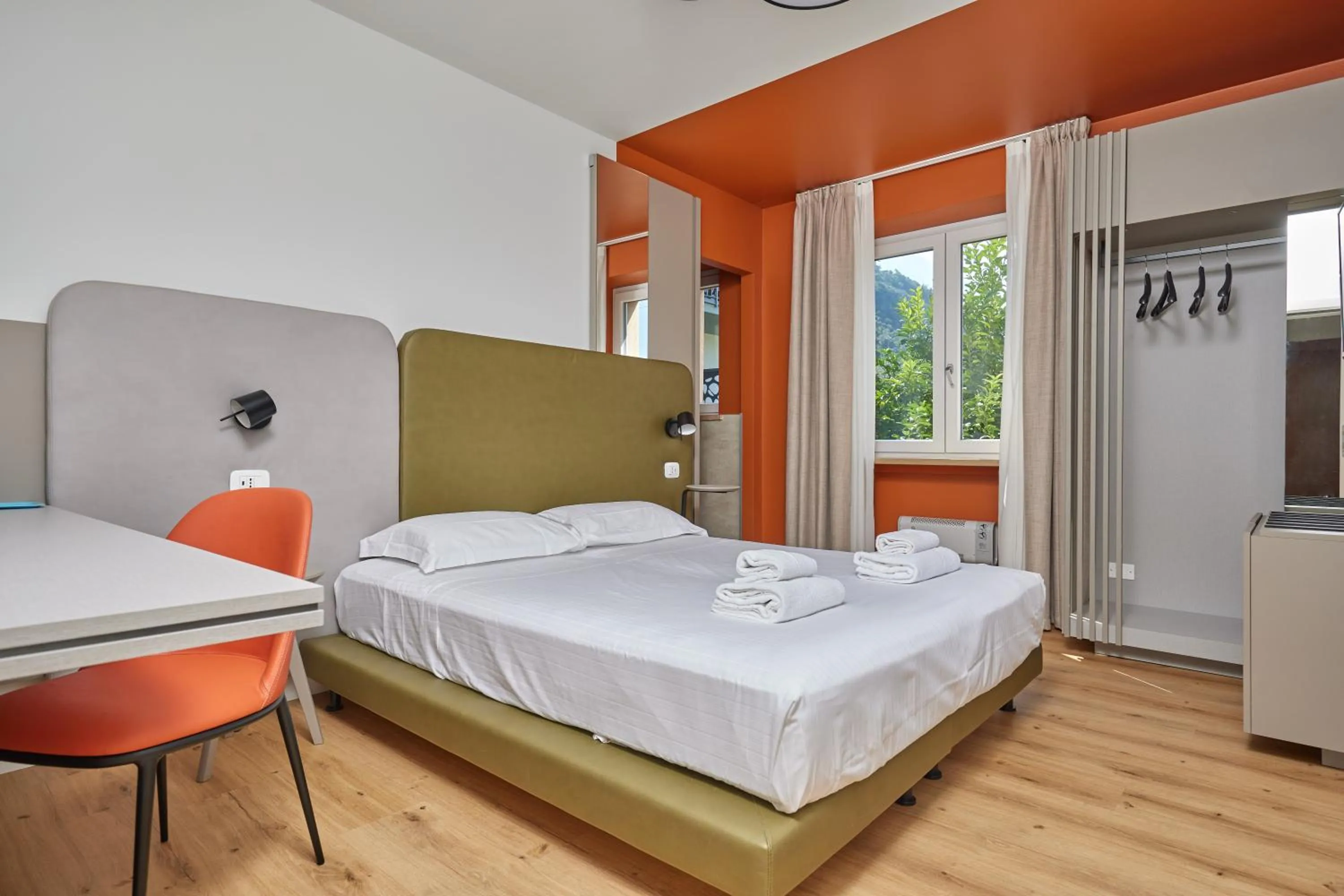 Bedroom, Bed in Hotel San Carlo