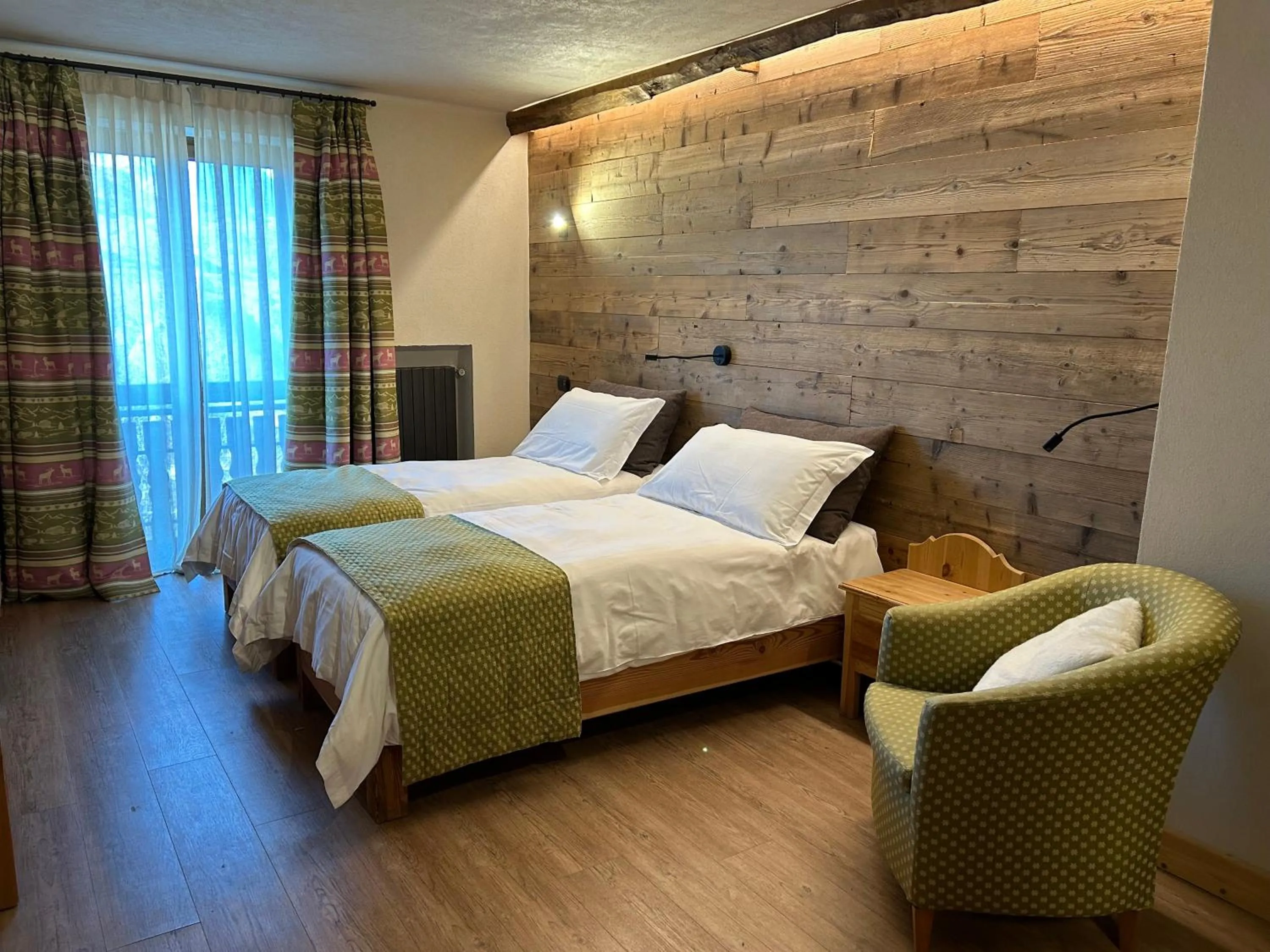 Bed in Hotel Stella Alpina