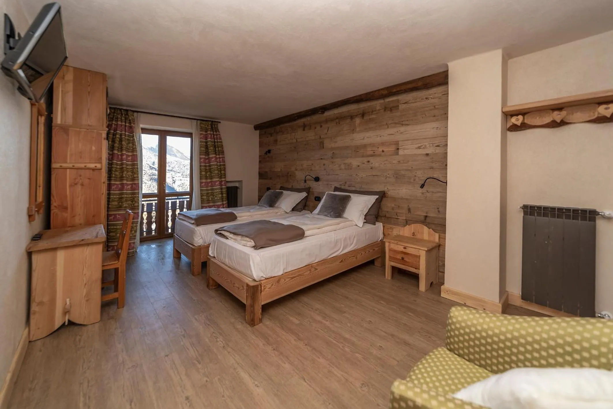 Bed in Hotel Stella Alpina