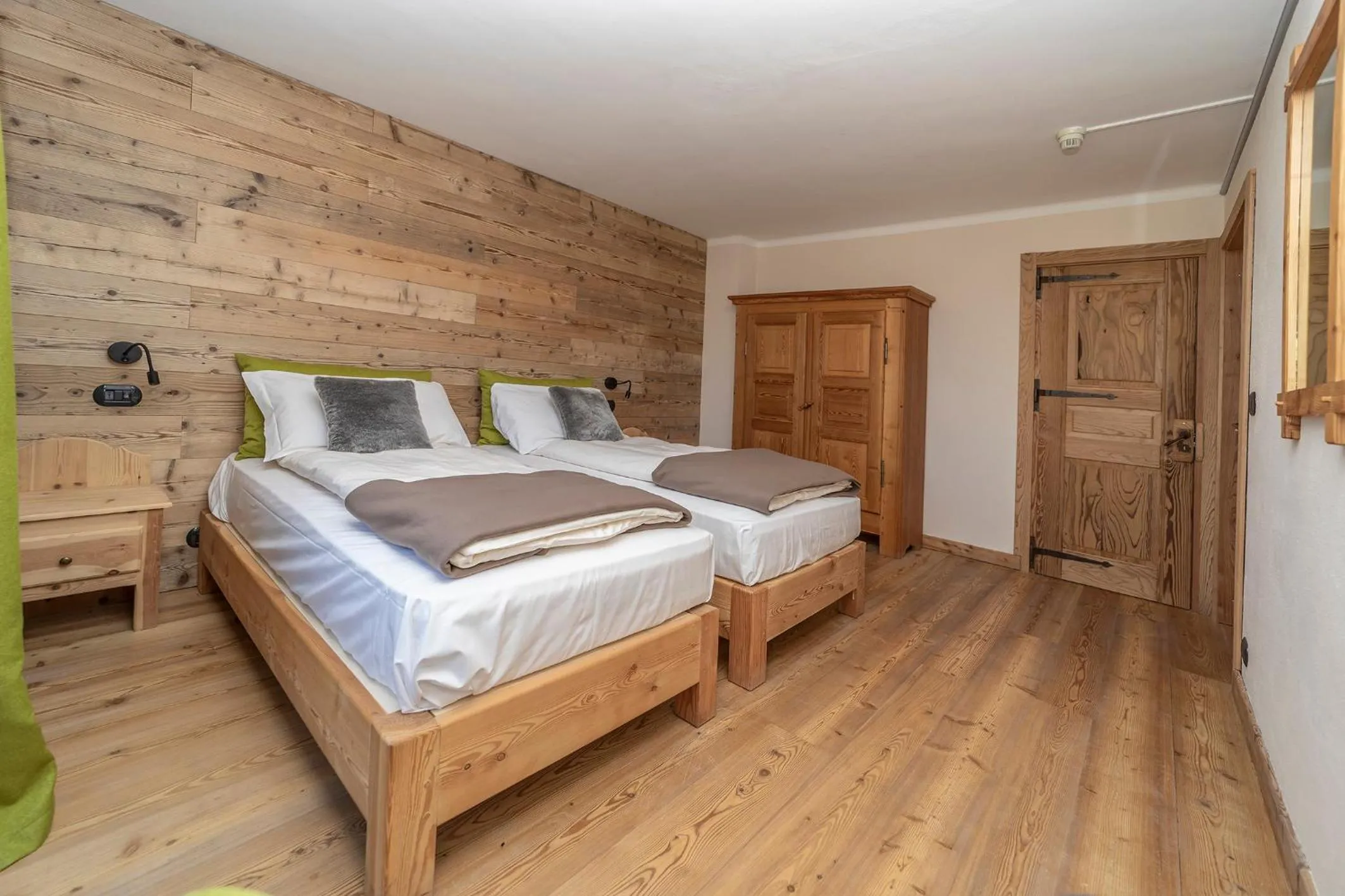 Bed in Hotel Stella Alpina