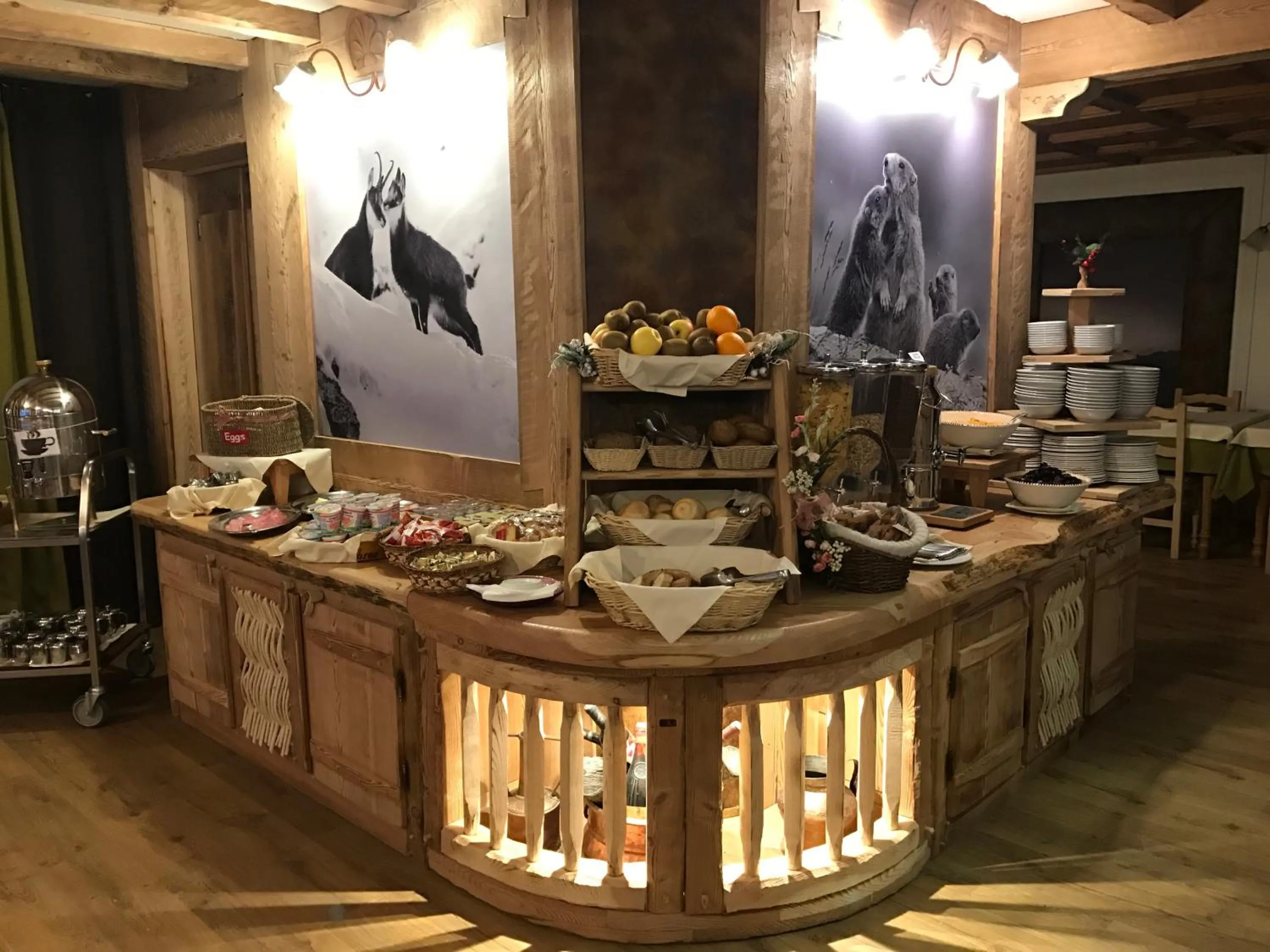 Continental breakfast in Hotel Stella Alpina