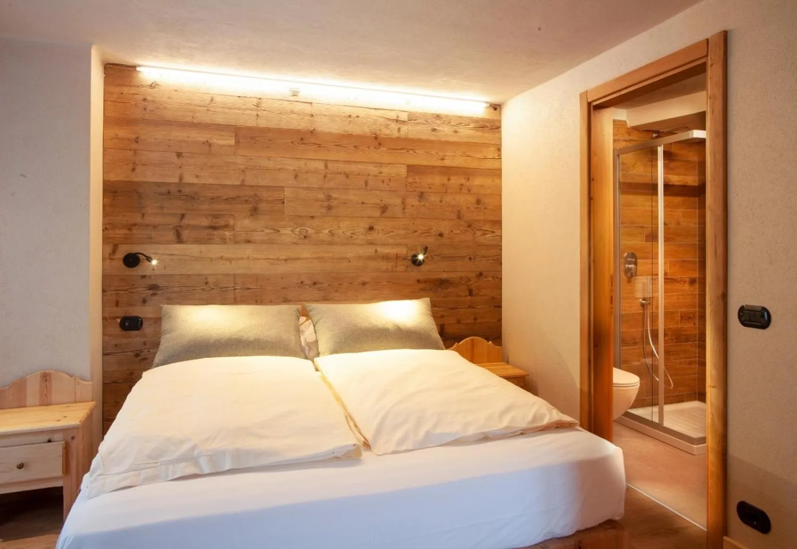 Bed in Hotel Stella Alpina