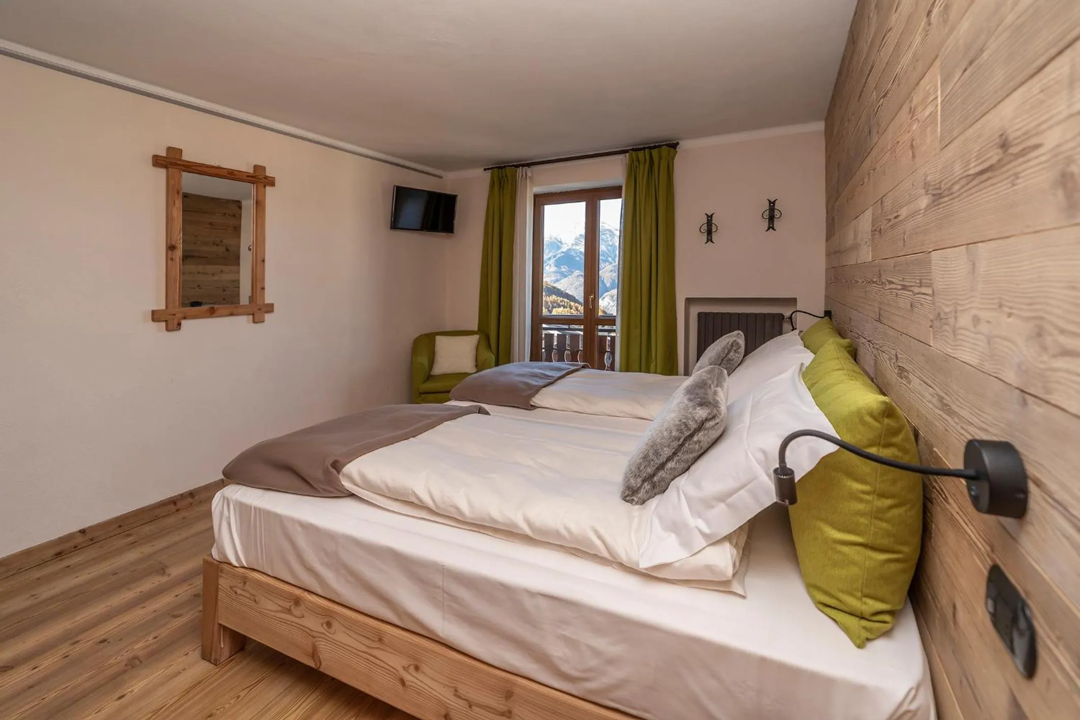 Bed in Hotel Stella Alpina