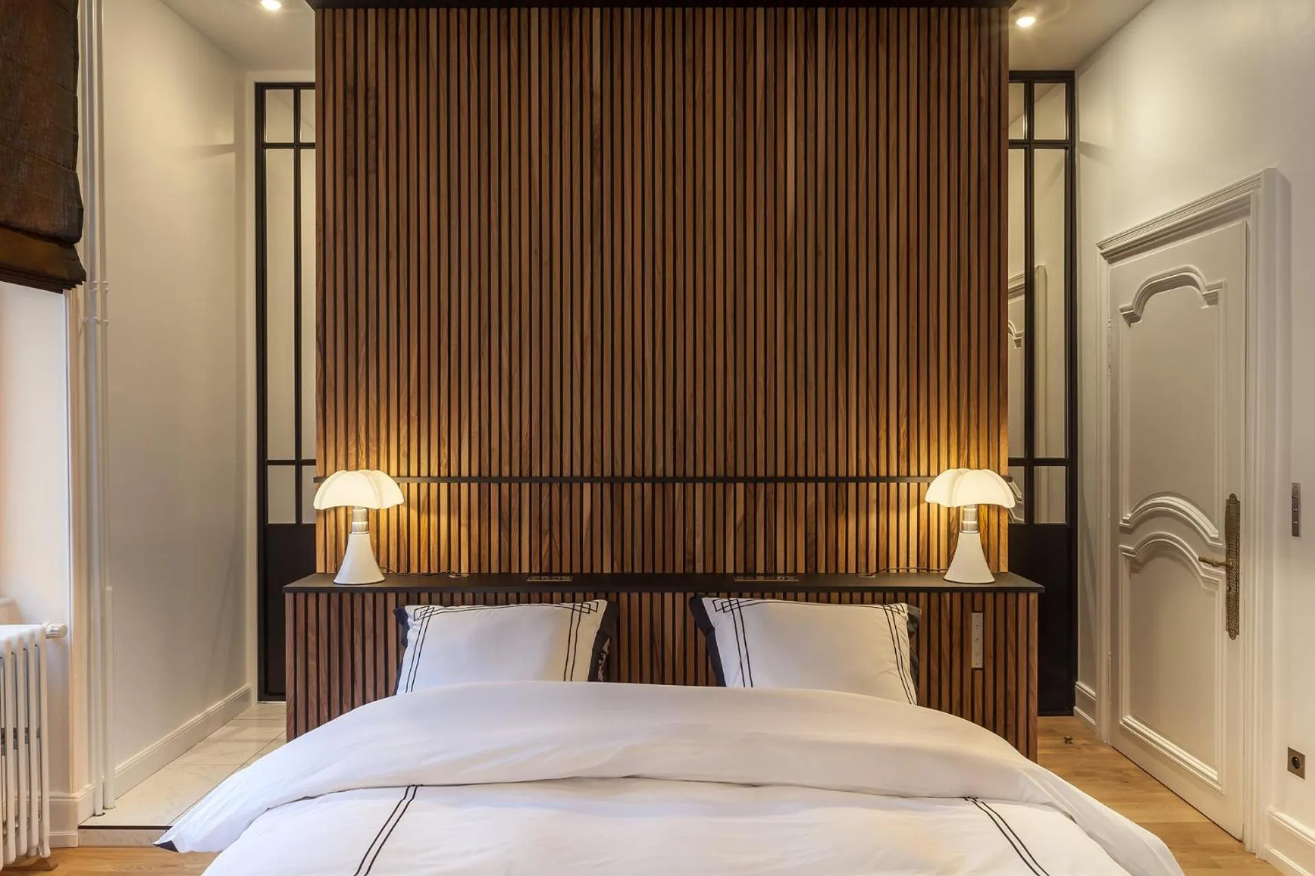 Bed in Villa Camoufle