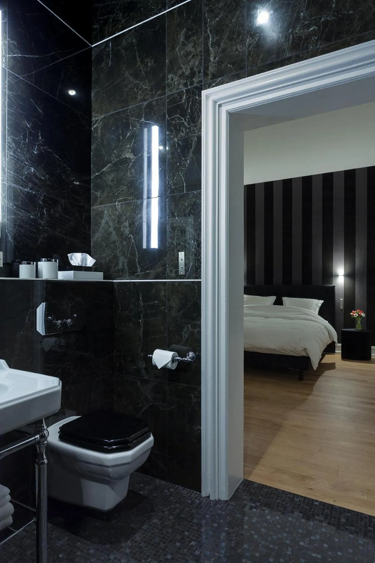 Bed in Villa Camoufle