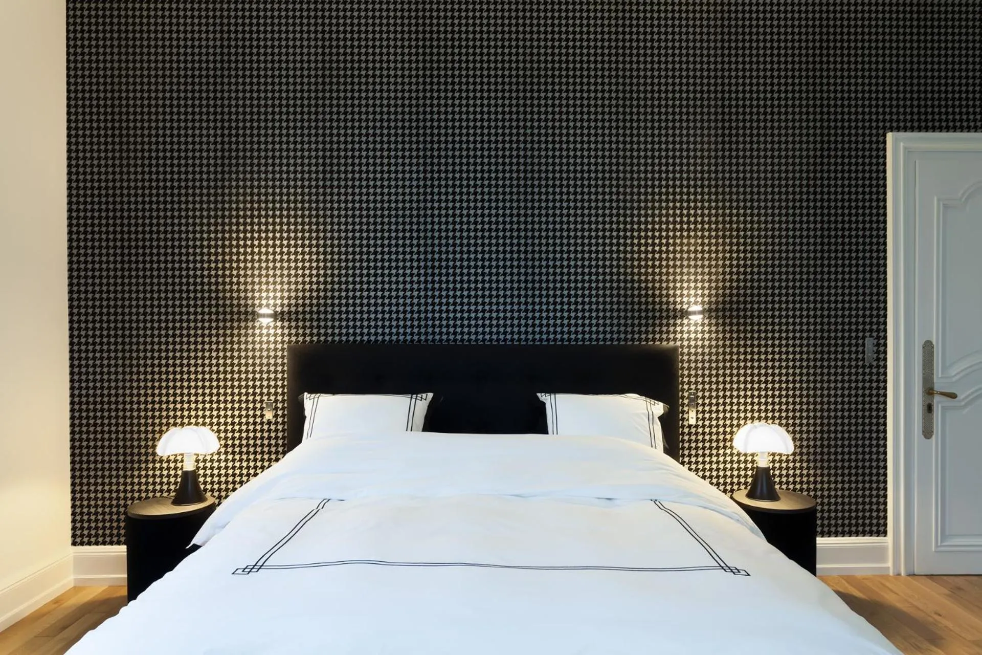 Bed in Villa Camoufle