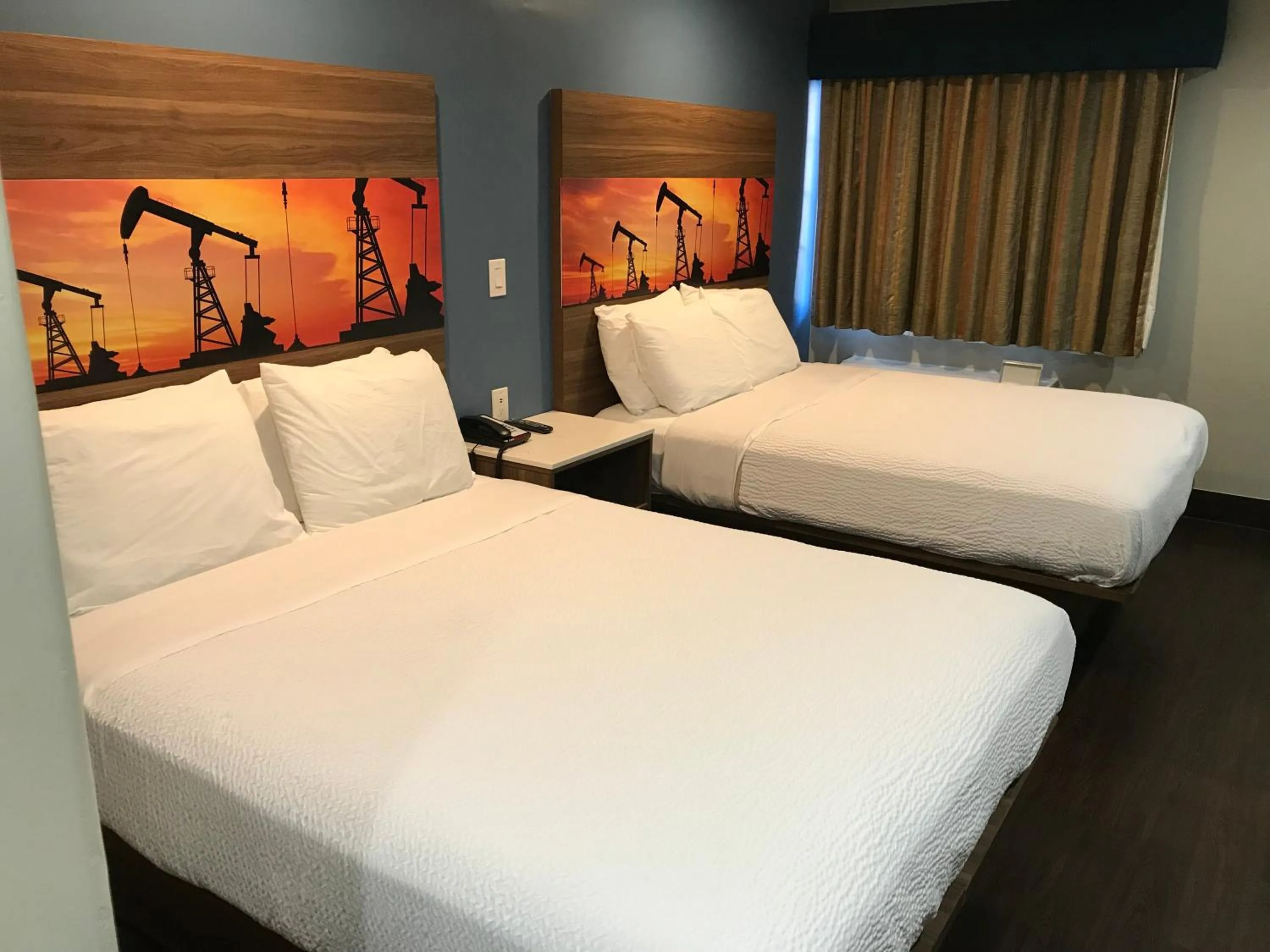 Bedroom, Bed in Hyland Inn Brea