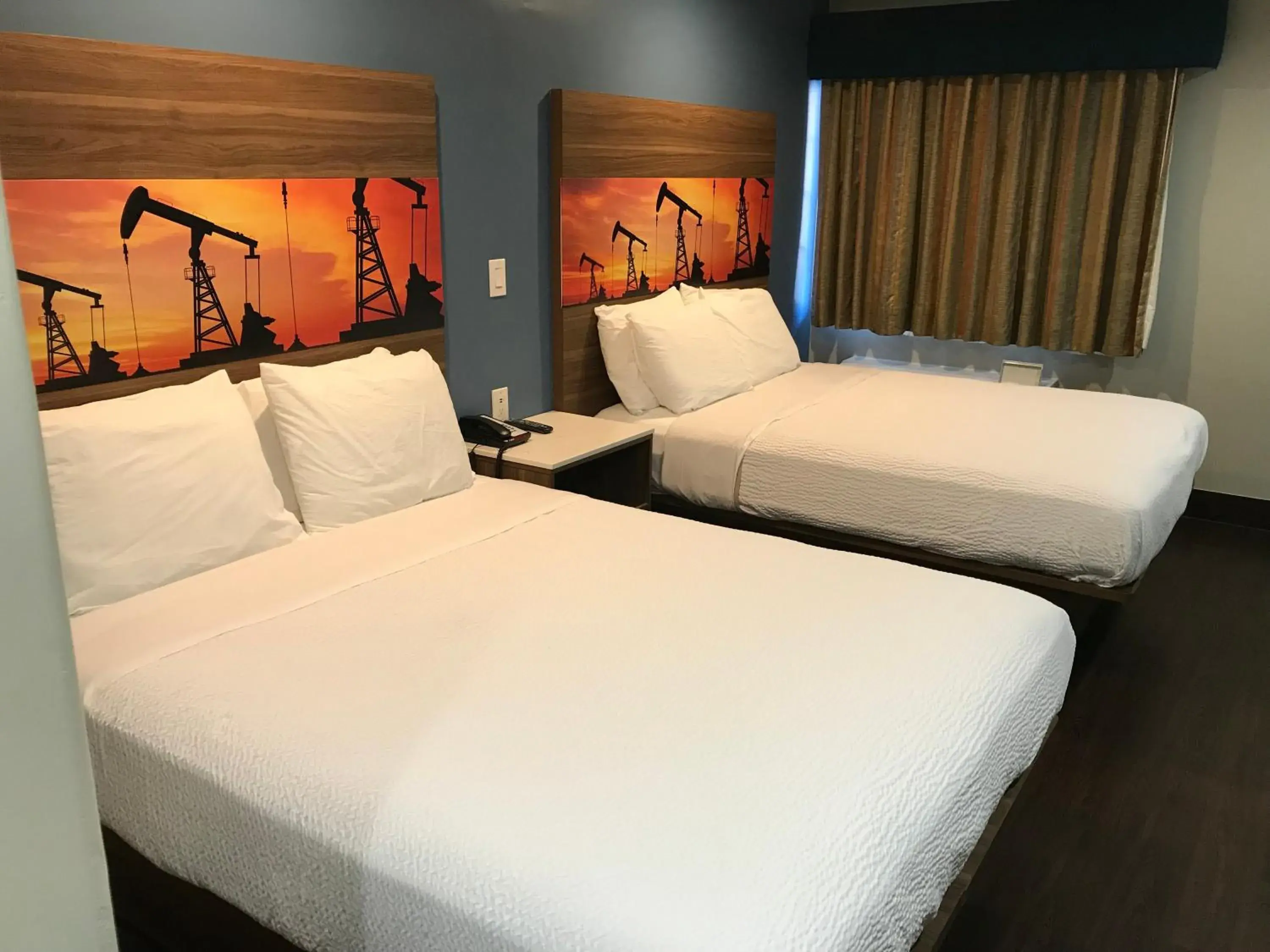 Bedroom, Bed in Hyland Inn Brea Bedroom, Bed in Hyland Inn Brea