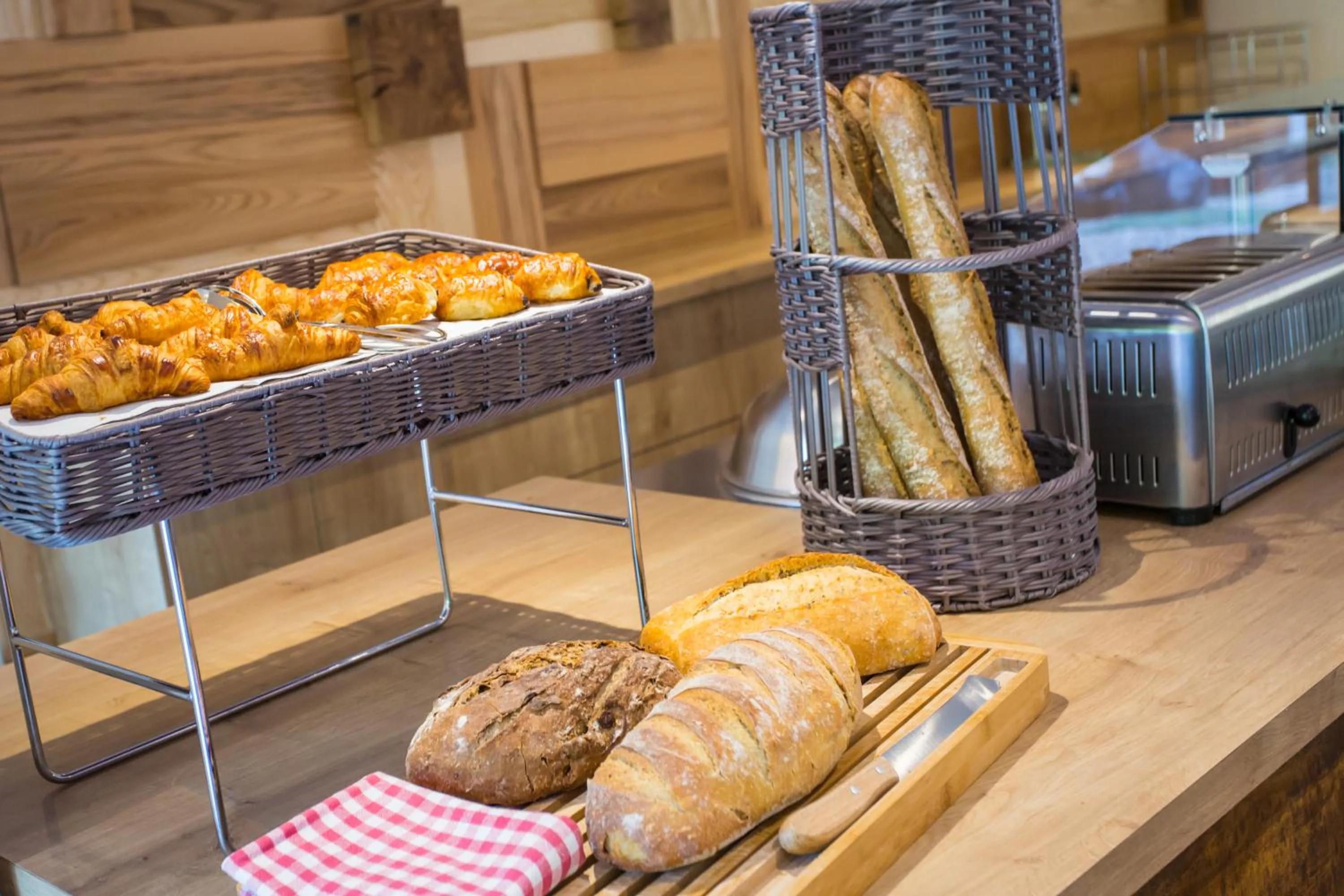 Breakfast in Hotel Restaurant Mont Champ du Feu