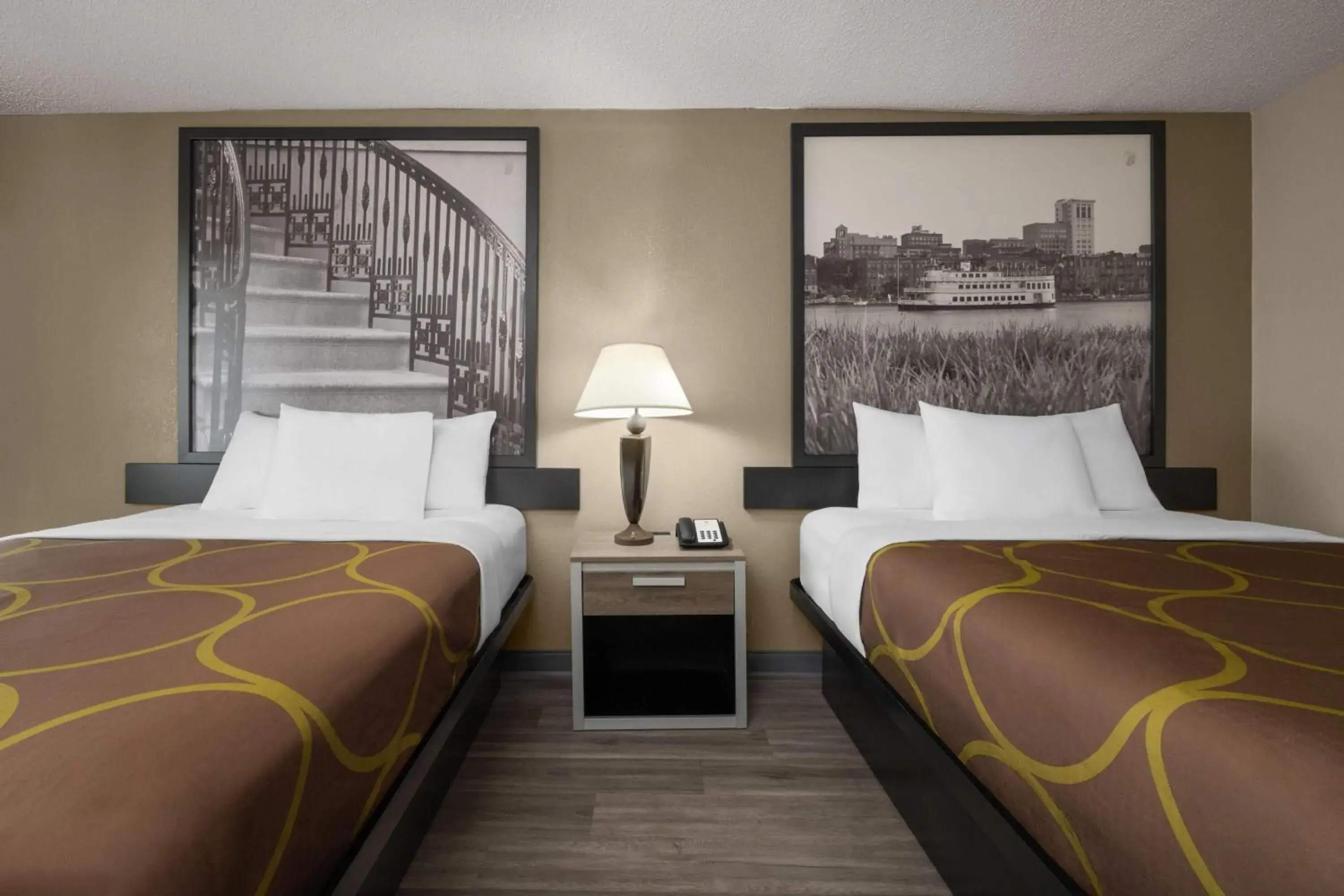 Photo of the whole room, Bed in Super 8 by Wyndham Macon West Photo of the whole room, Bed in Super 8 by Wyndham Macon West