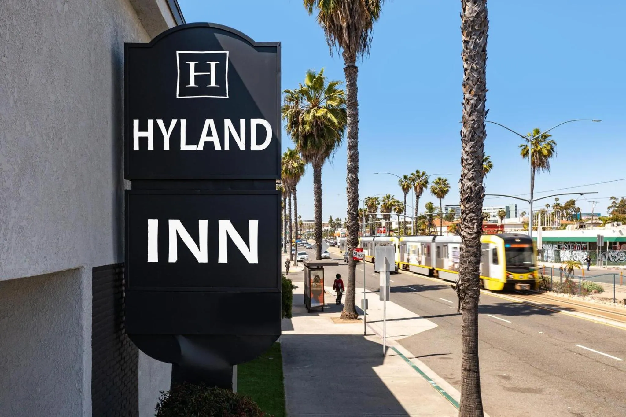 Property building in Hyland Inn Long Beach