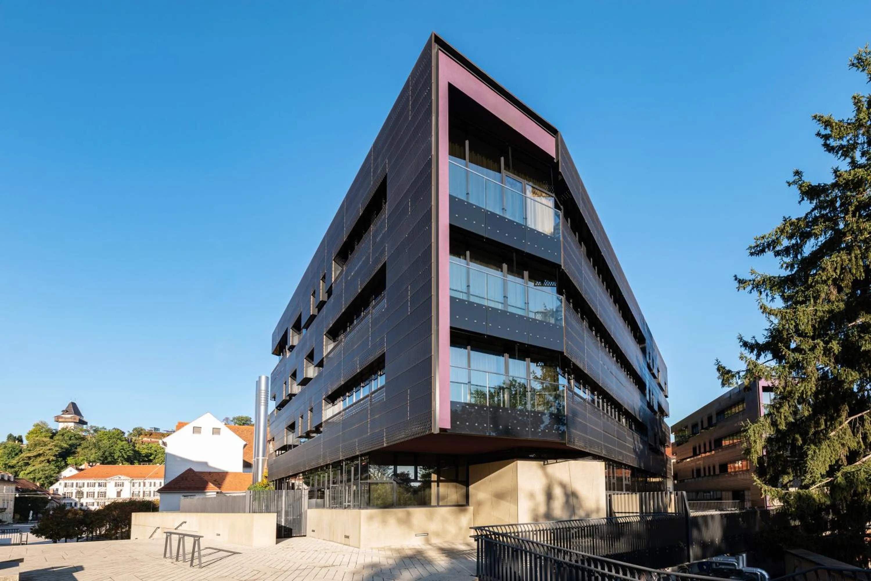 Property building in NH Graz City