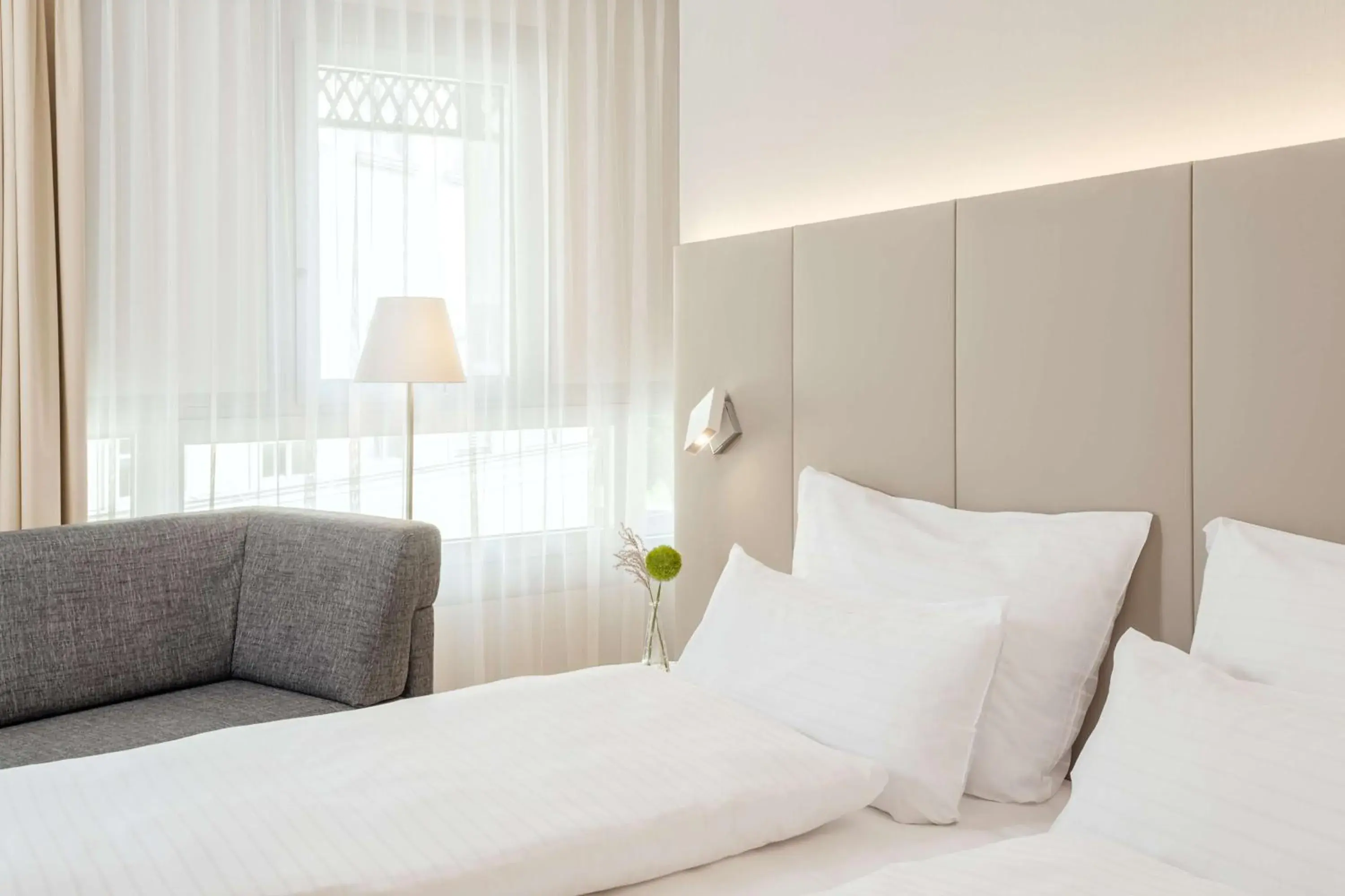 Photo of the whole room, Bed in NH Graz City Photo of the whole room, Bed in NH Graz City