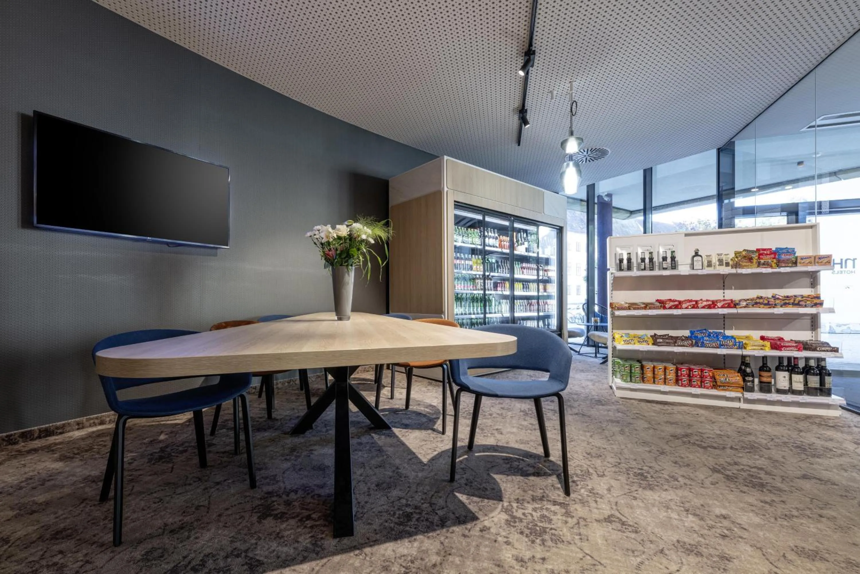 Lobby or reception in NH Graz City