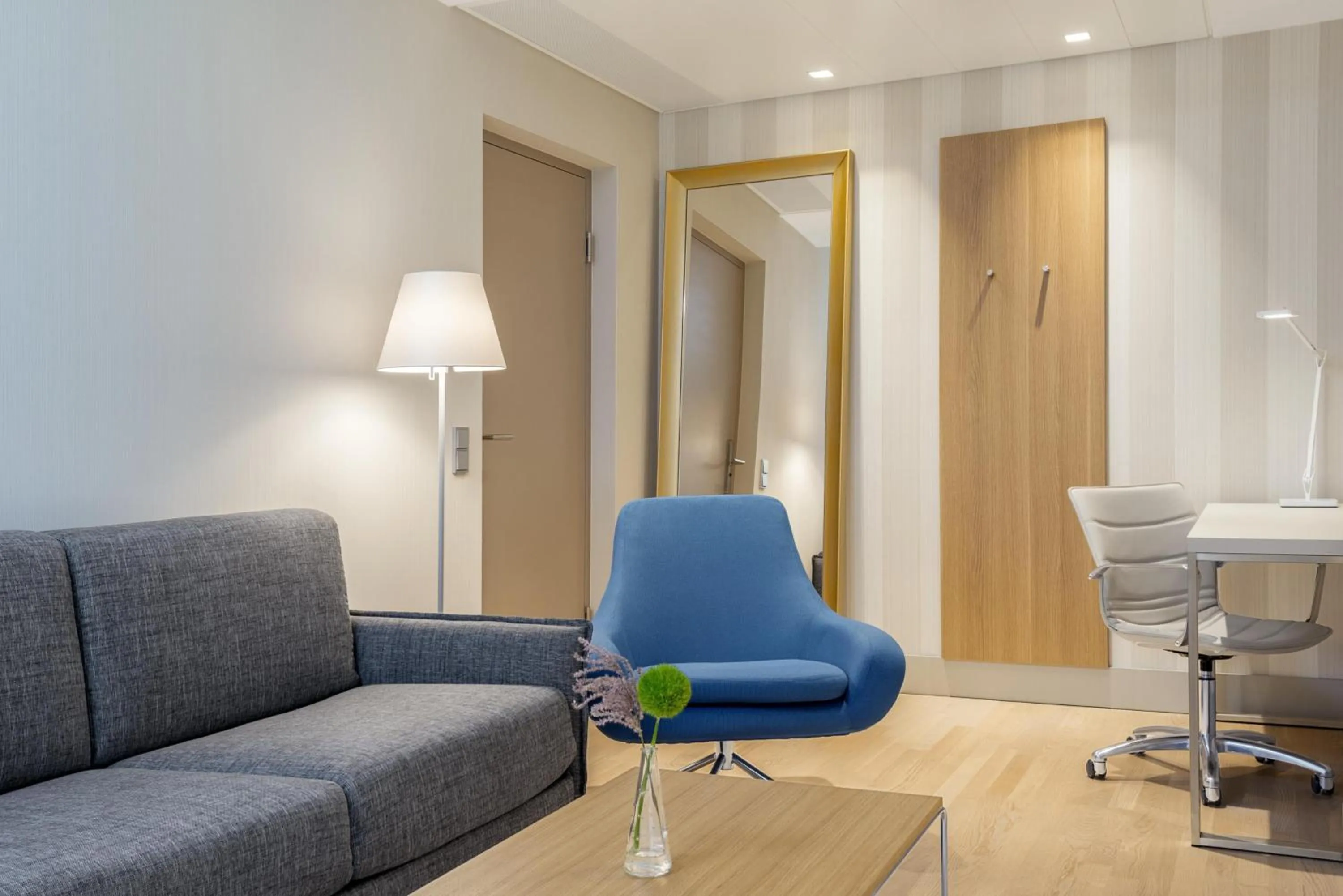 Bedroom in NH Graz City