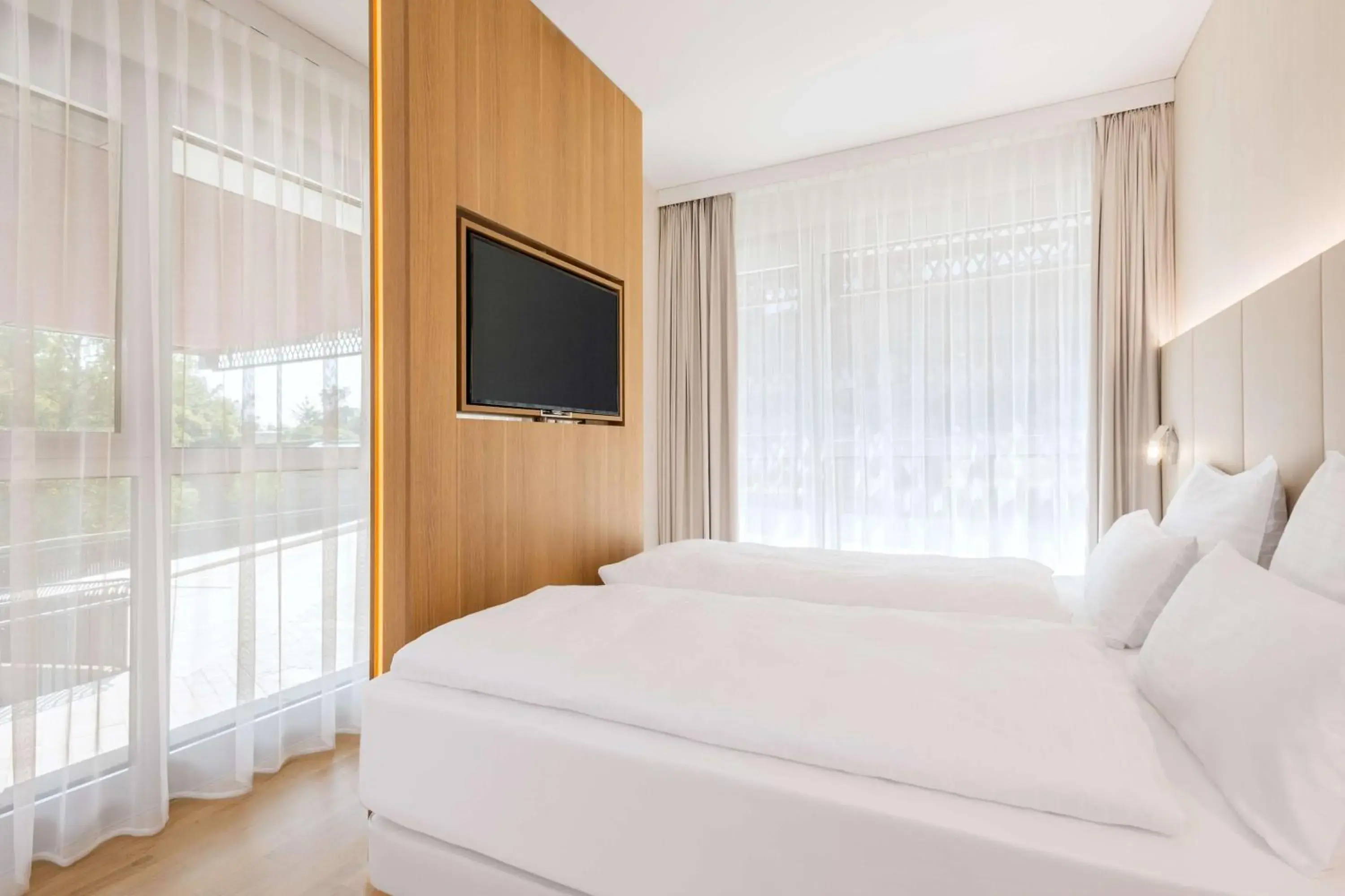 Photo of the whole room, Bed in NH Graz City Photo of the whole room, Bed in NH Graz City