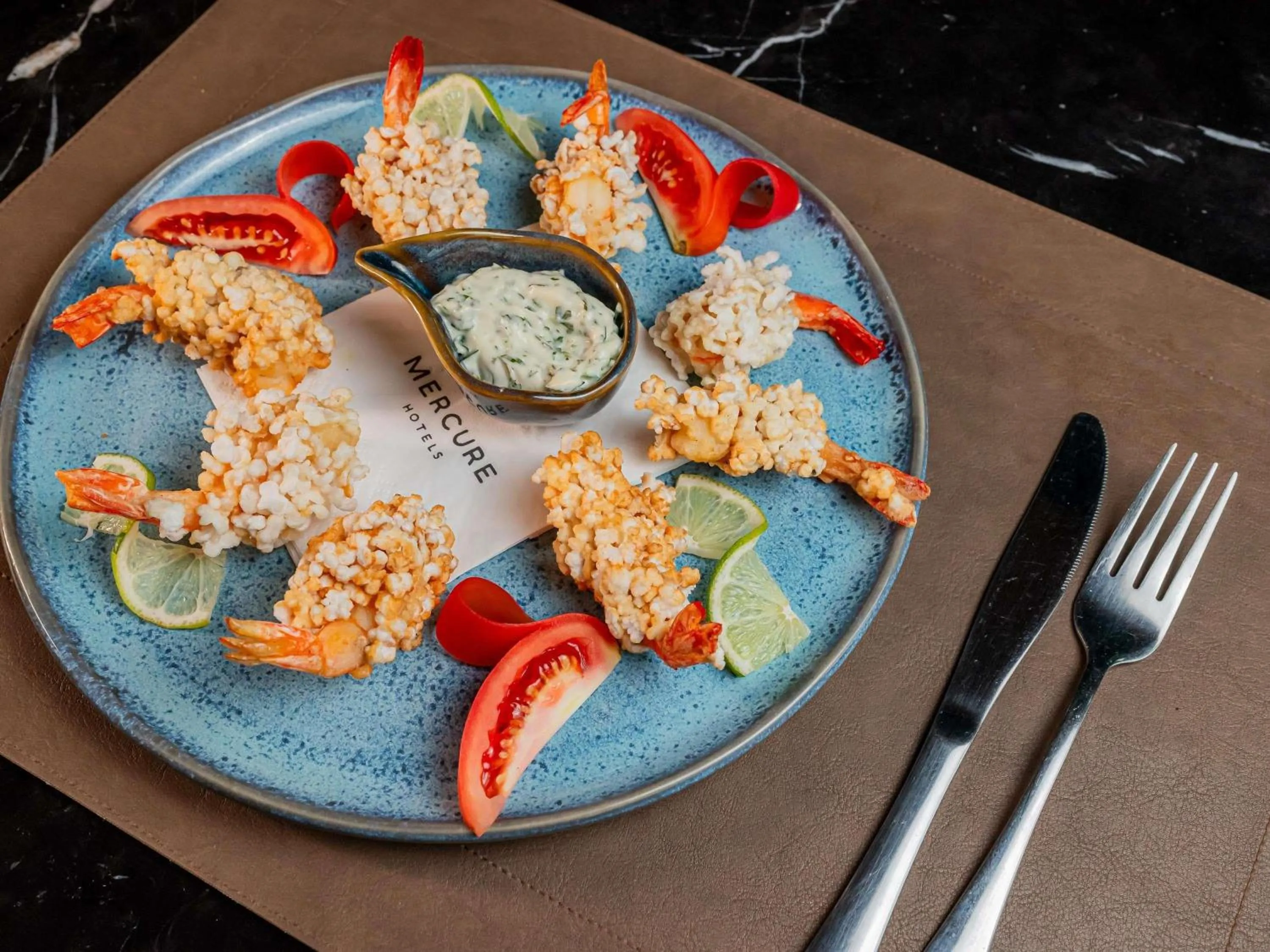 Restaurant/places to eat in Mercure Belem Boulevard