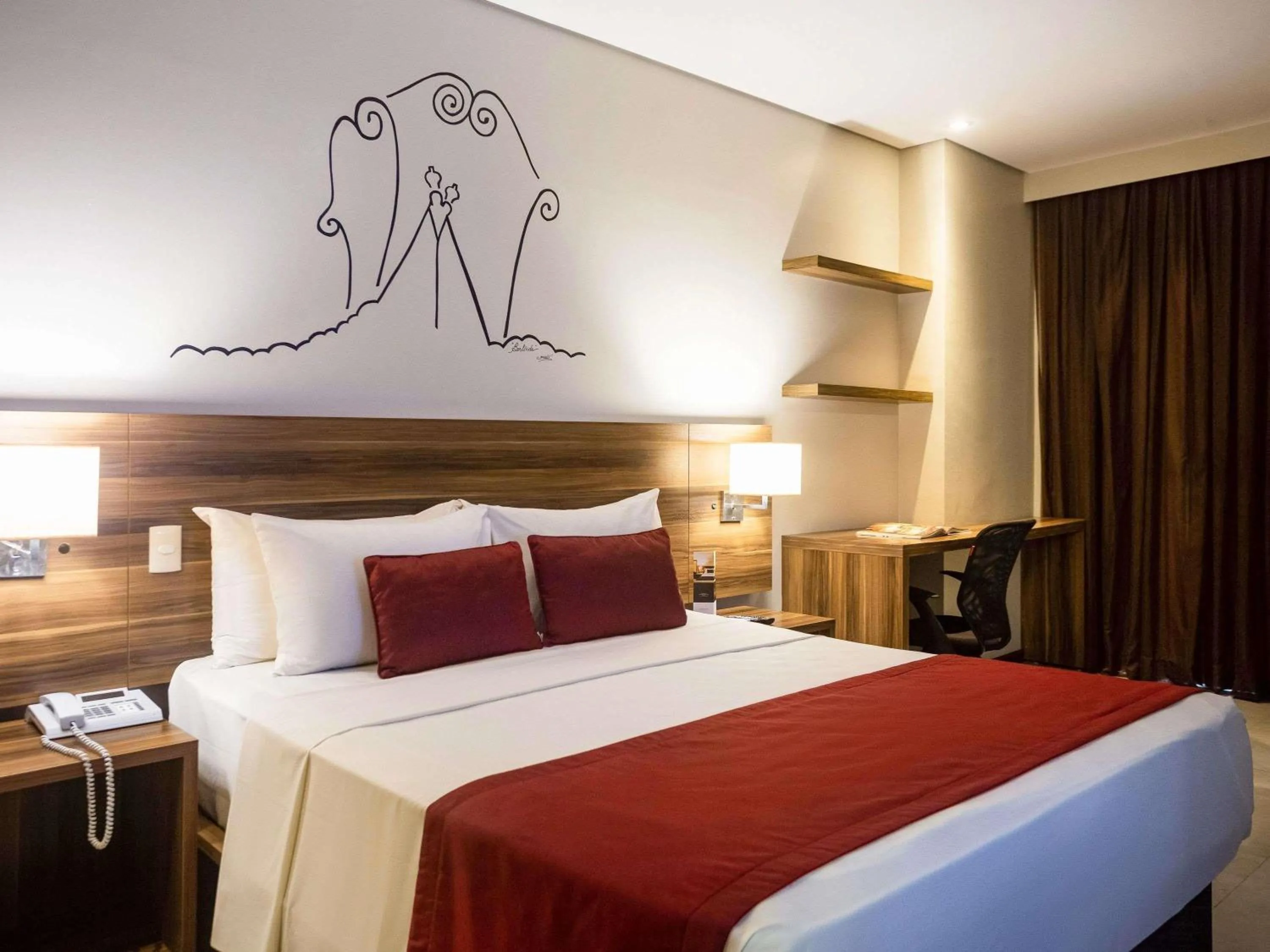 Bedroom, Bed in Mercure Belem Boulevard