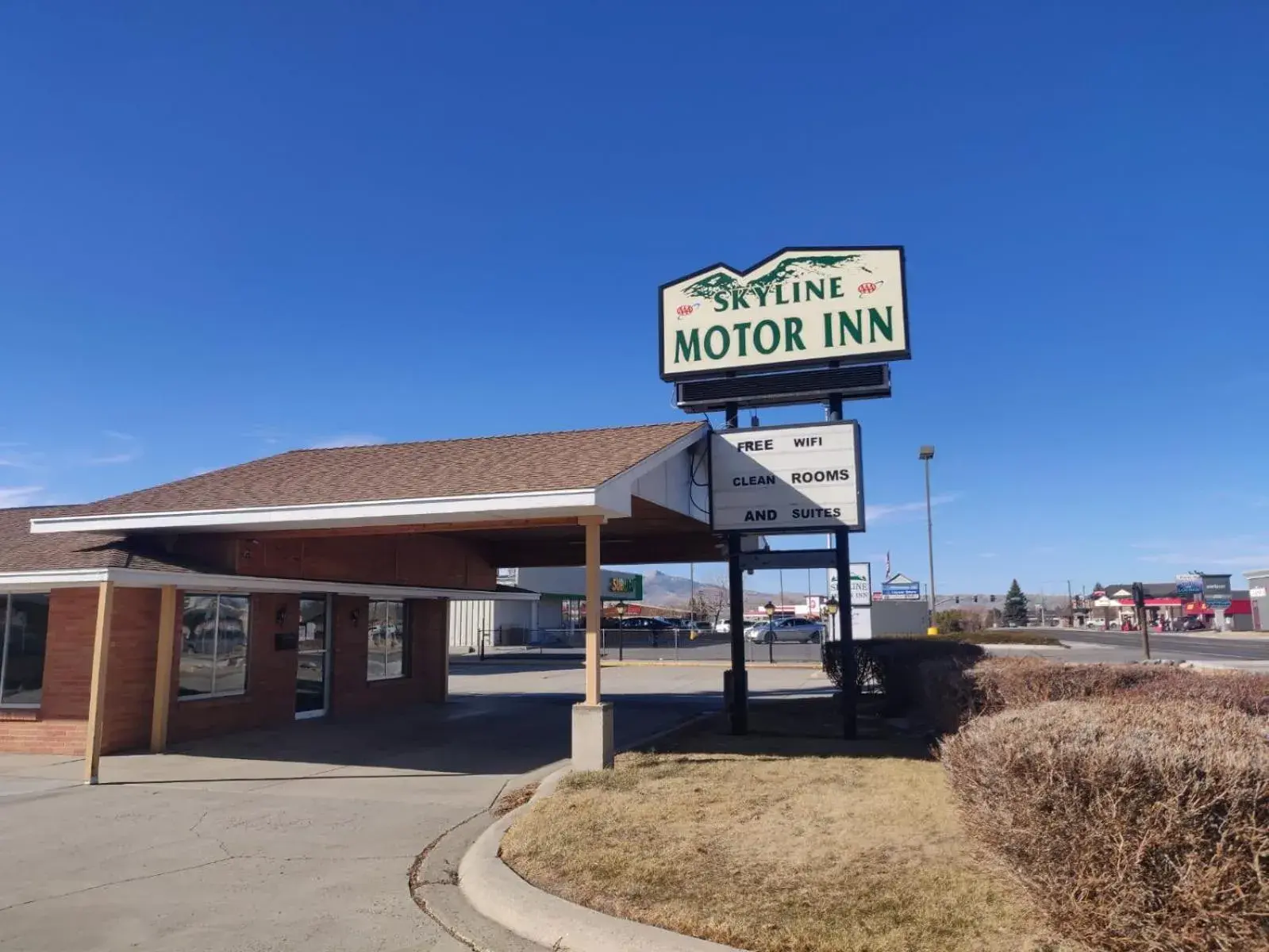 Skyline Motor Inn Skyline Motor Inn