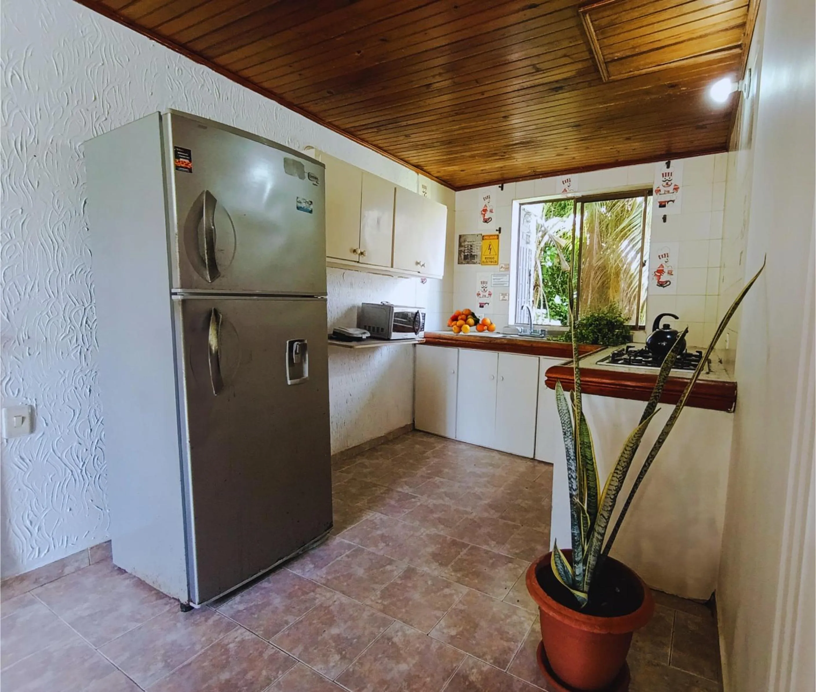 Kitchen or kitchenette in The Rock House Eco