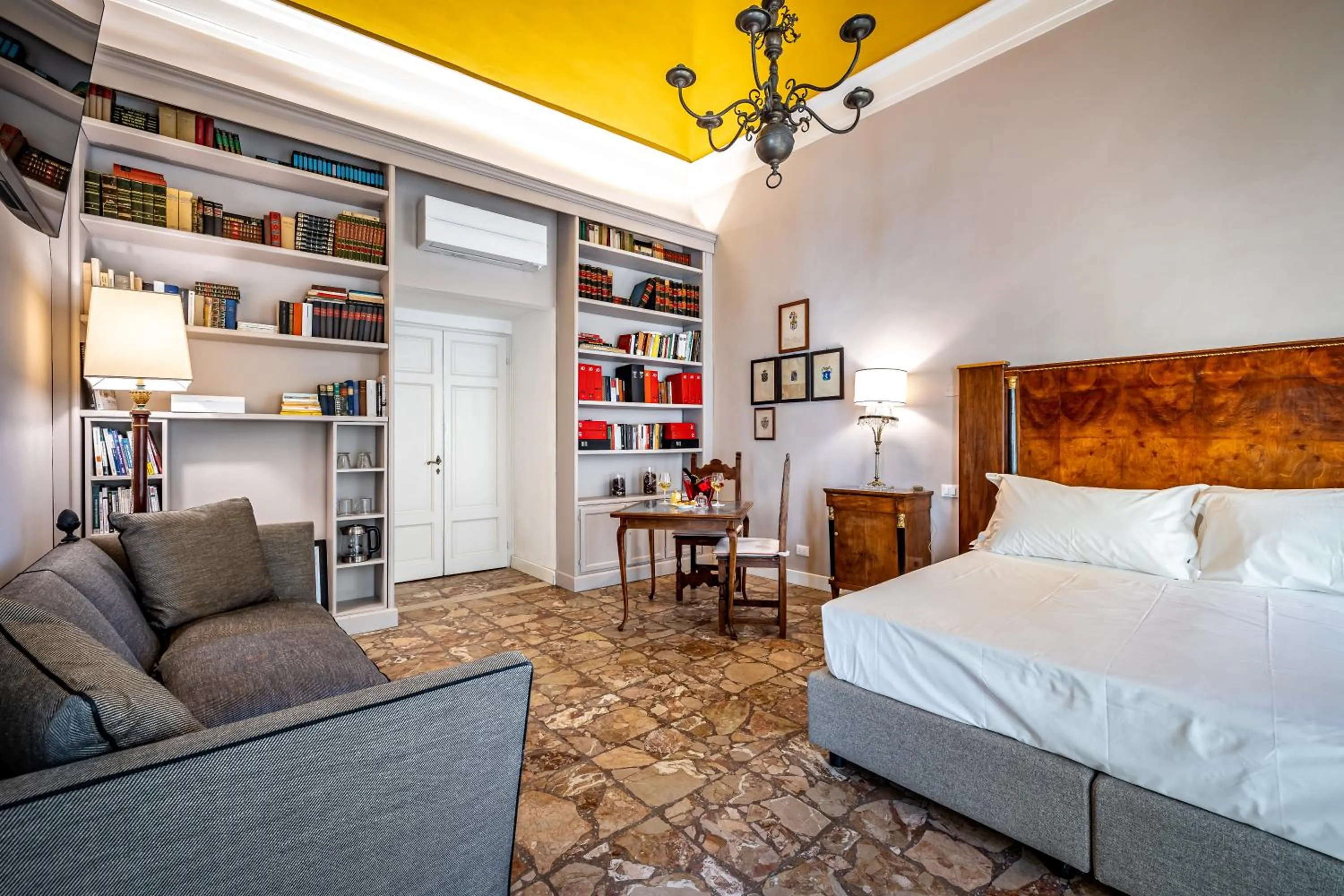 Bedroom, Bed in B&B Cerretani Palace