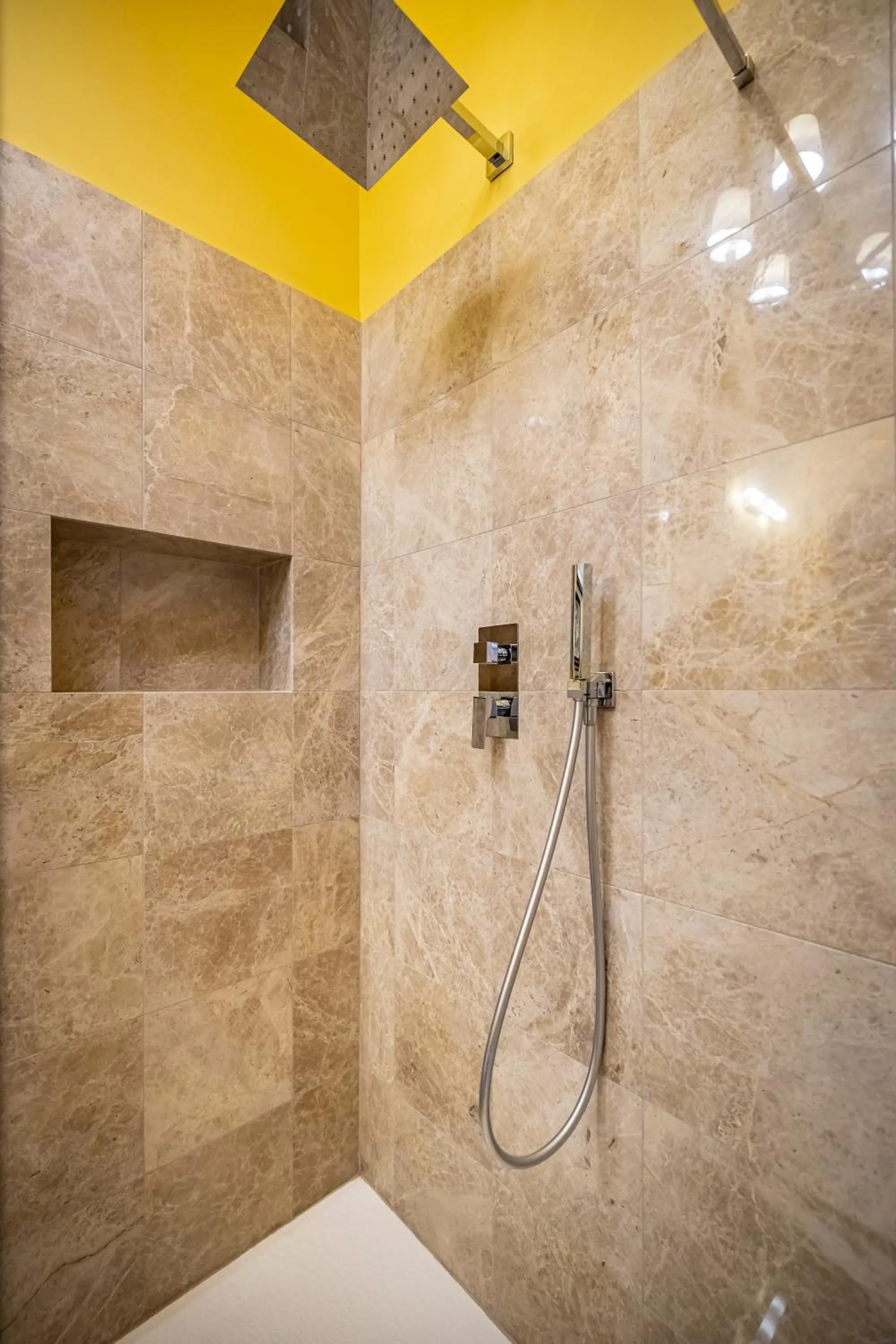 Shower in B&B Cerretani Palace