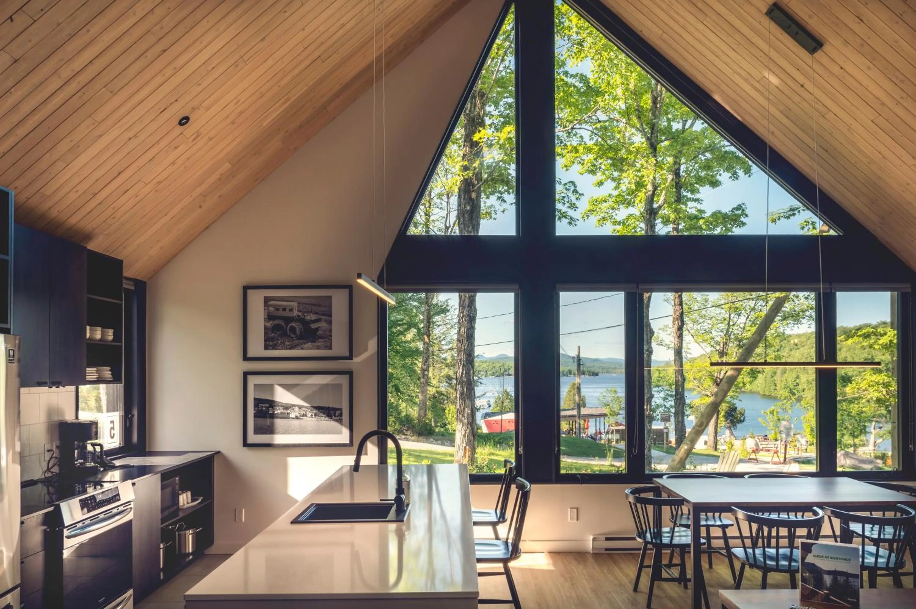 Kitchen or kitchenette in Station Touristique Duchesnay - Sepaq