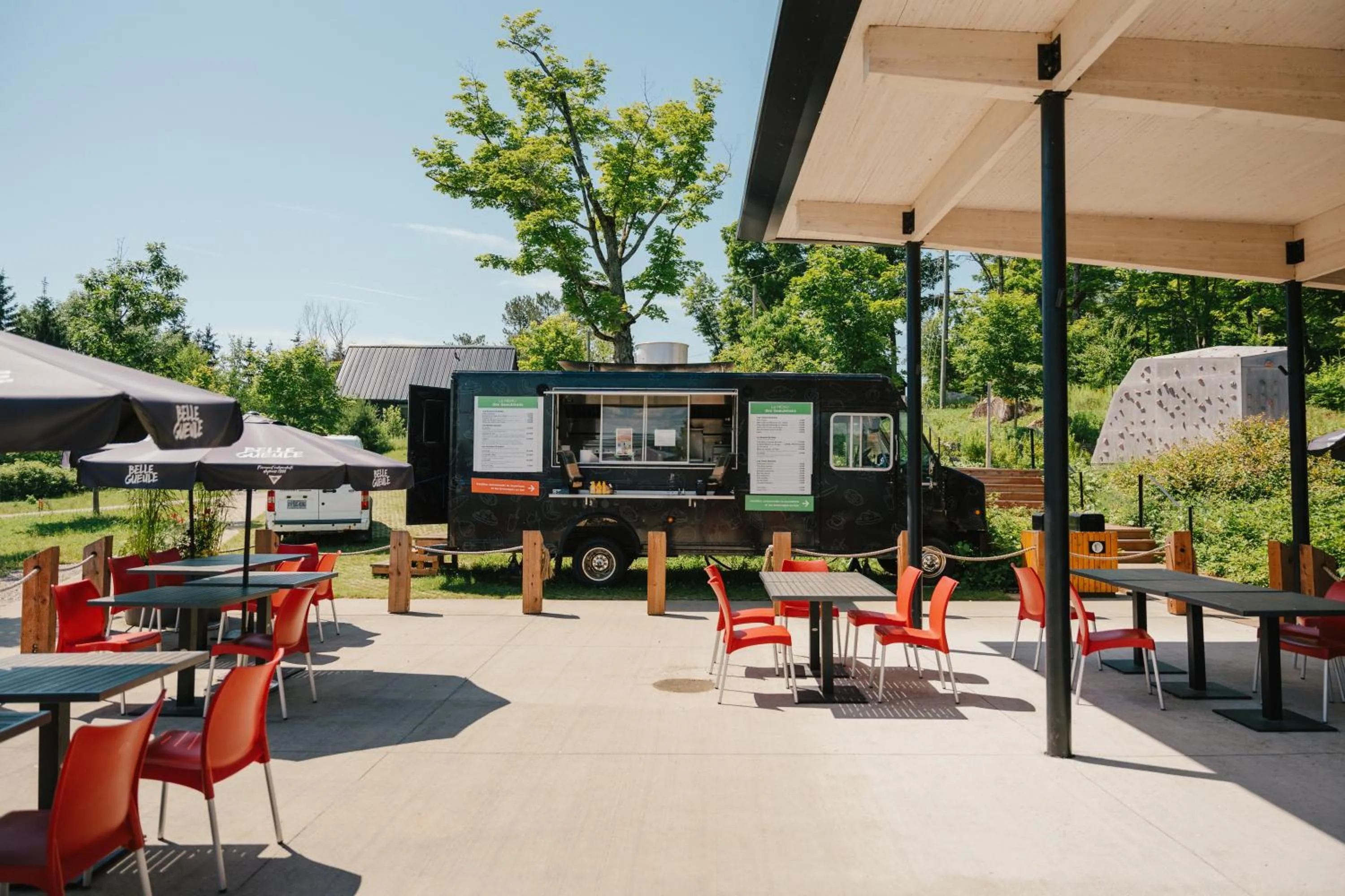 Lounge or bar in Station Touristique Duchesnay - Sepaq