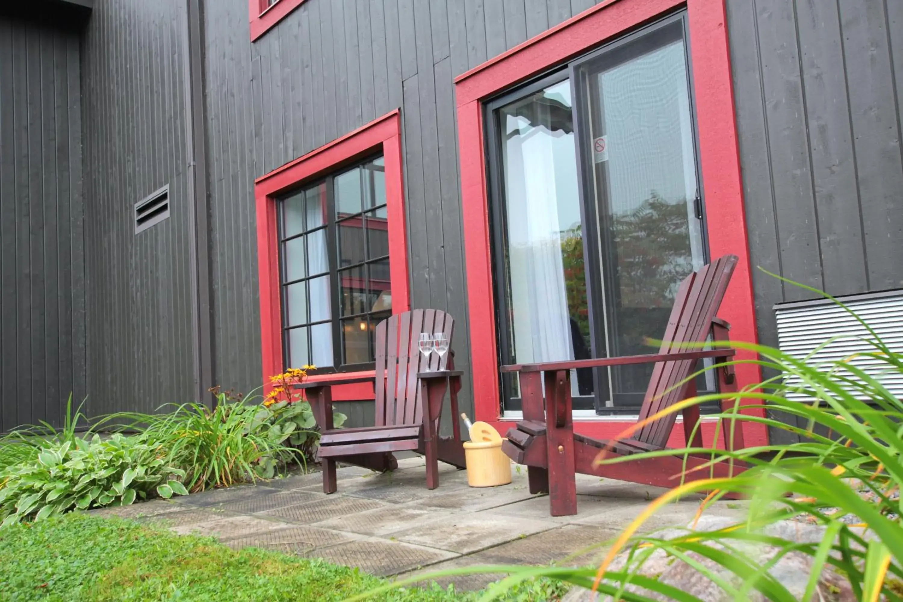 Superior 2 Queen Beds Room with Lake View and Terrace in Station Touristique Duchesnay - Sepaq Superior 2 Queen Beds Room with Lake View and Terrace in Station Touristique Duchesnay - Sepaq