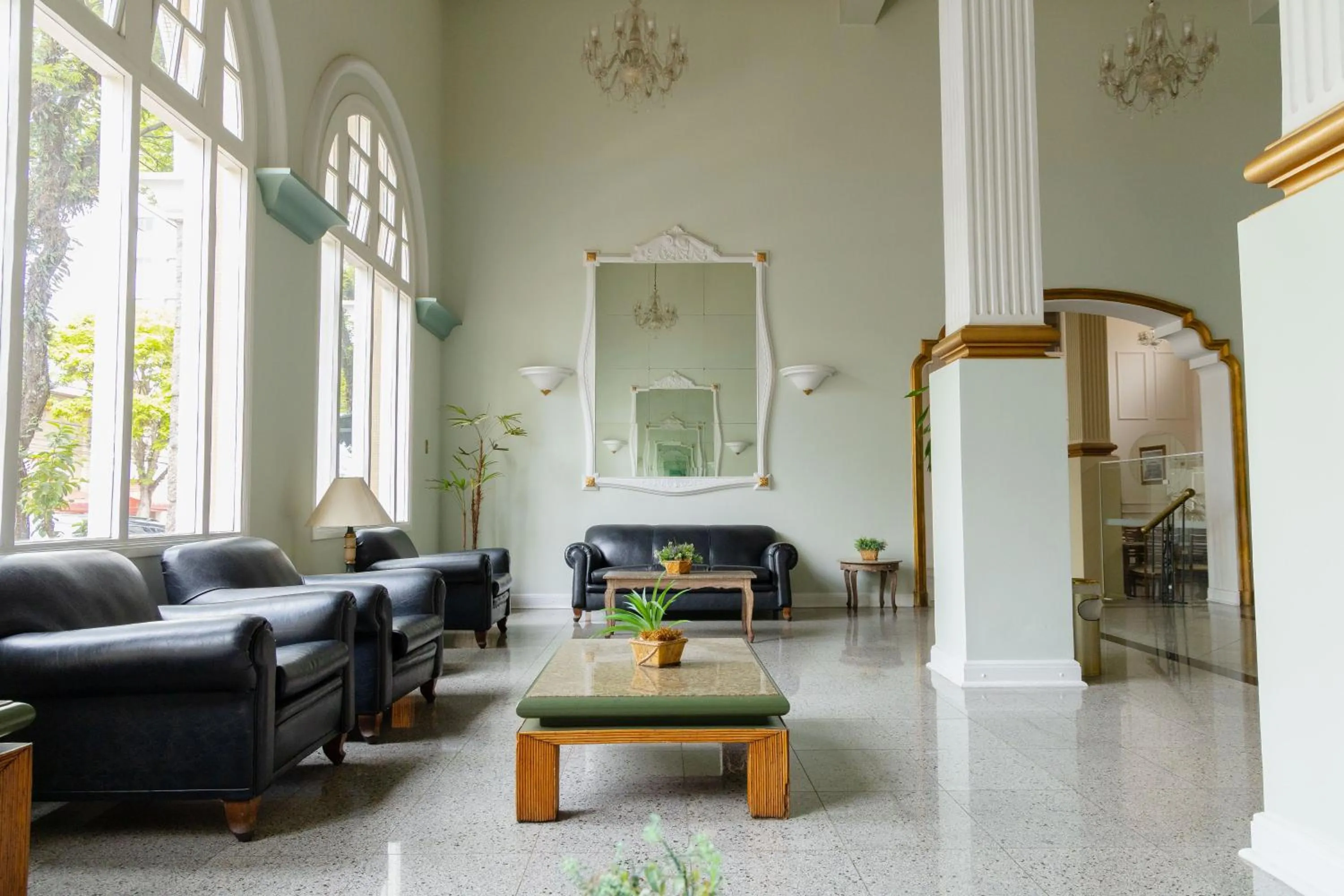 Property building in Hotel Minas Gerais