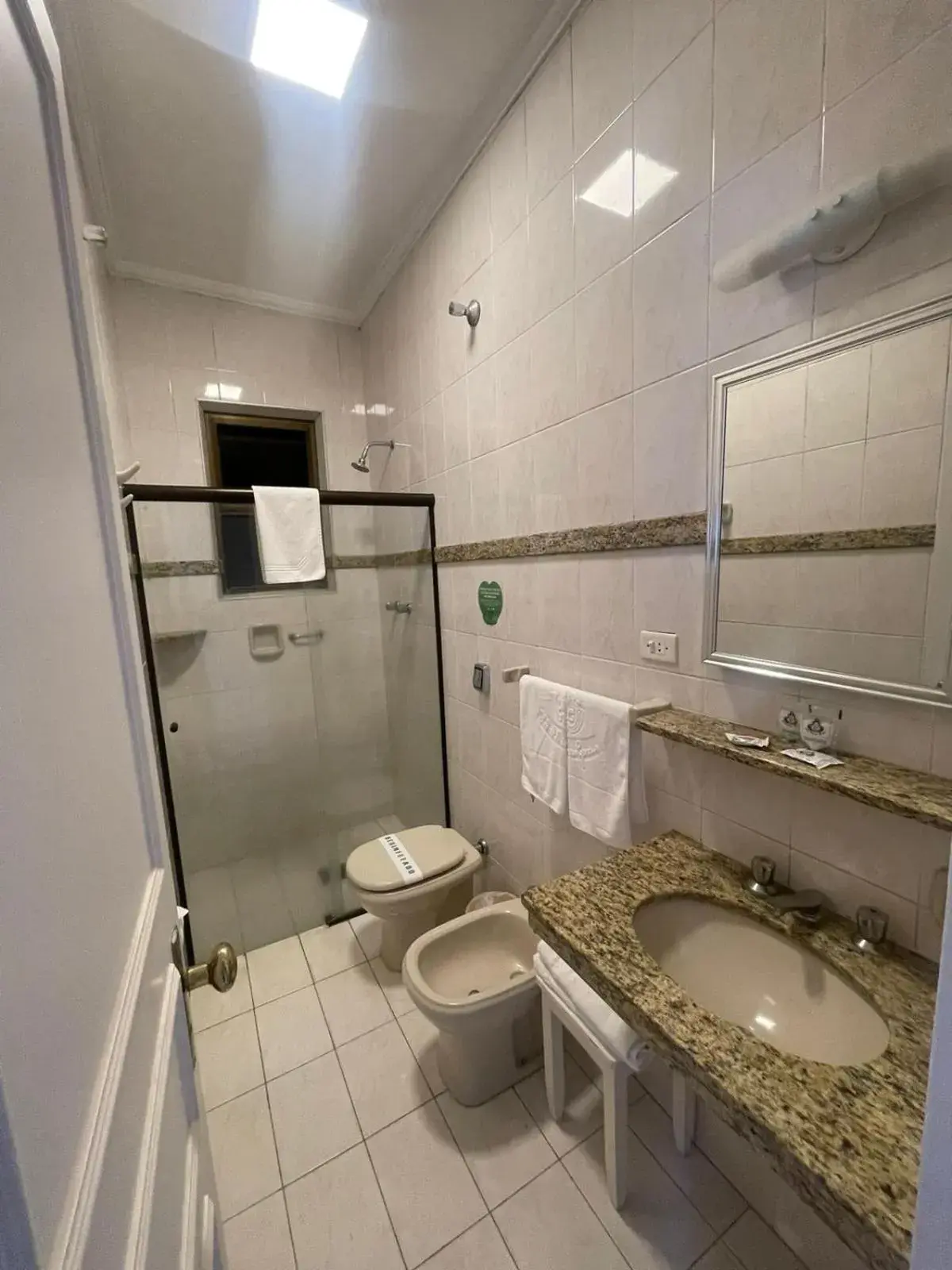 Superior Quadruple Room in Hotel Minas Gerais Superior Quadruple Room in Hotel Minas Gerais