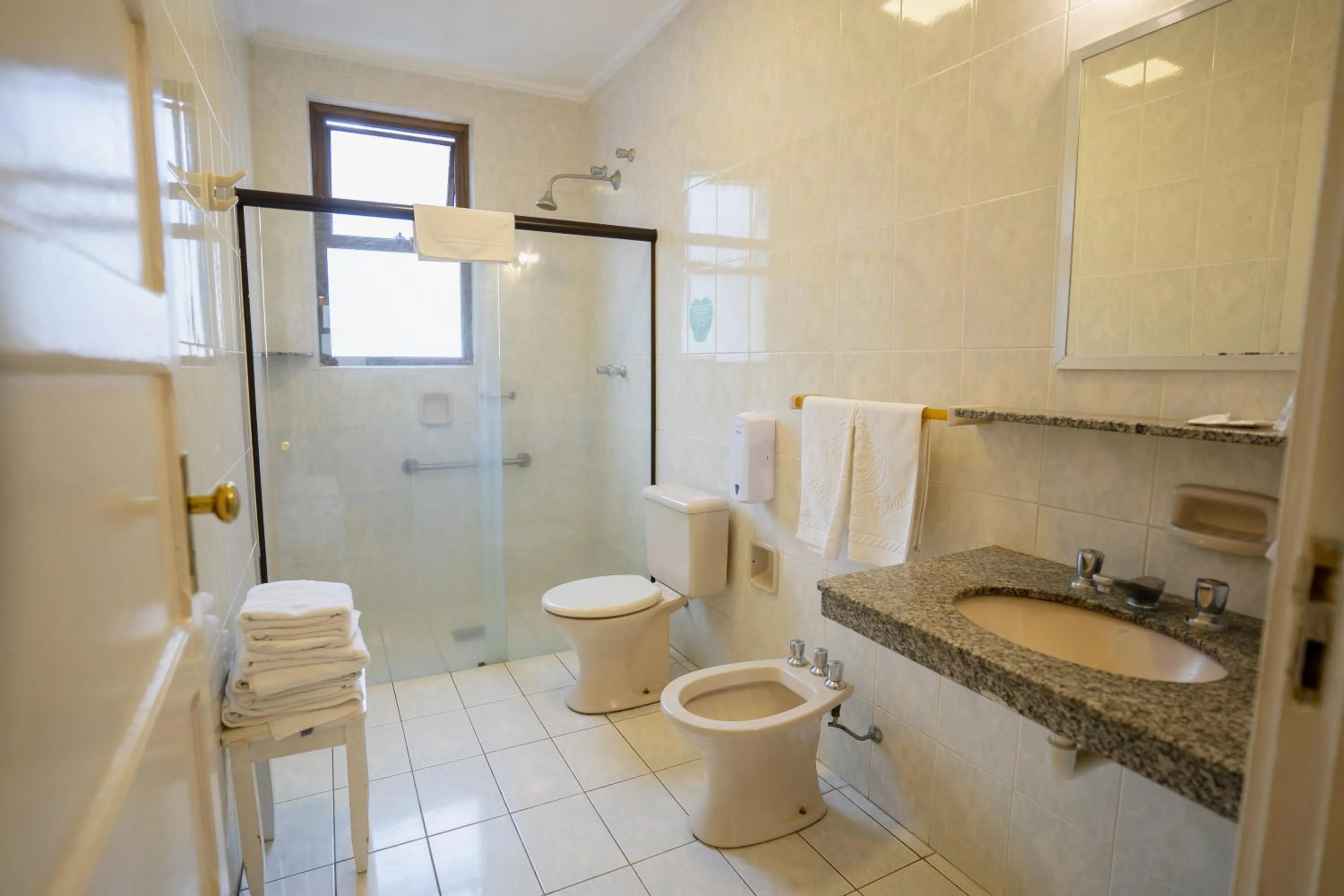 Bathroom in Hotel Minas Gerais