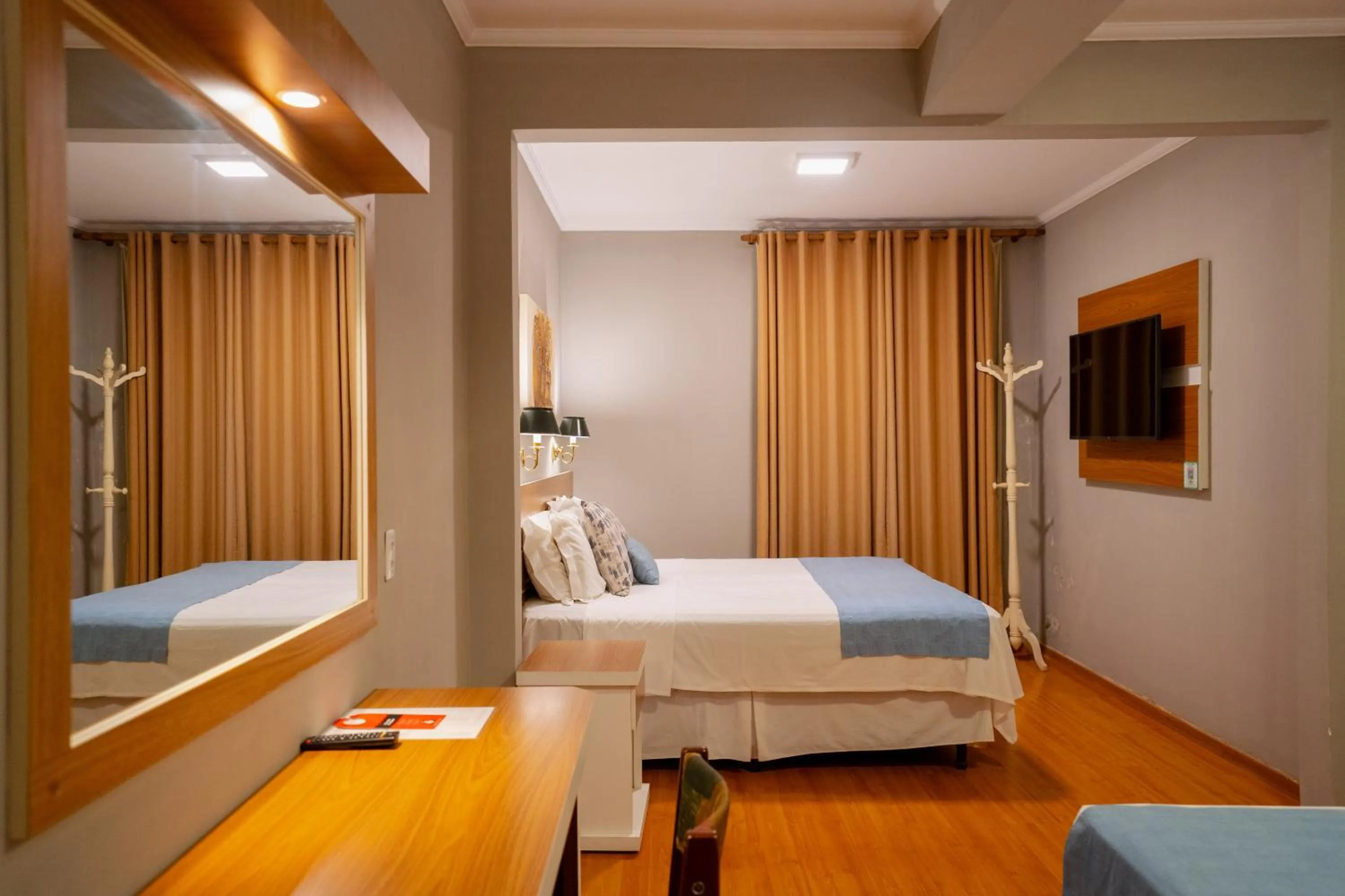 Photo of the whole room, Bed in Hotel Minas Gerais