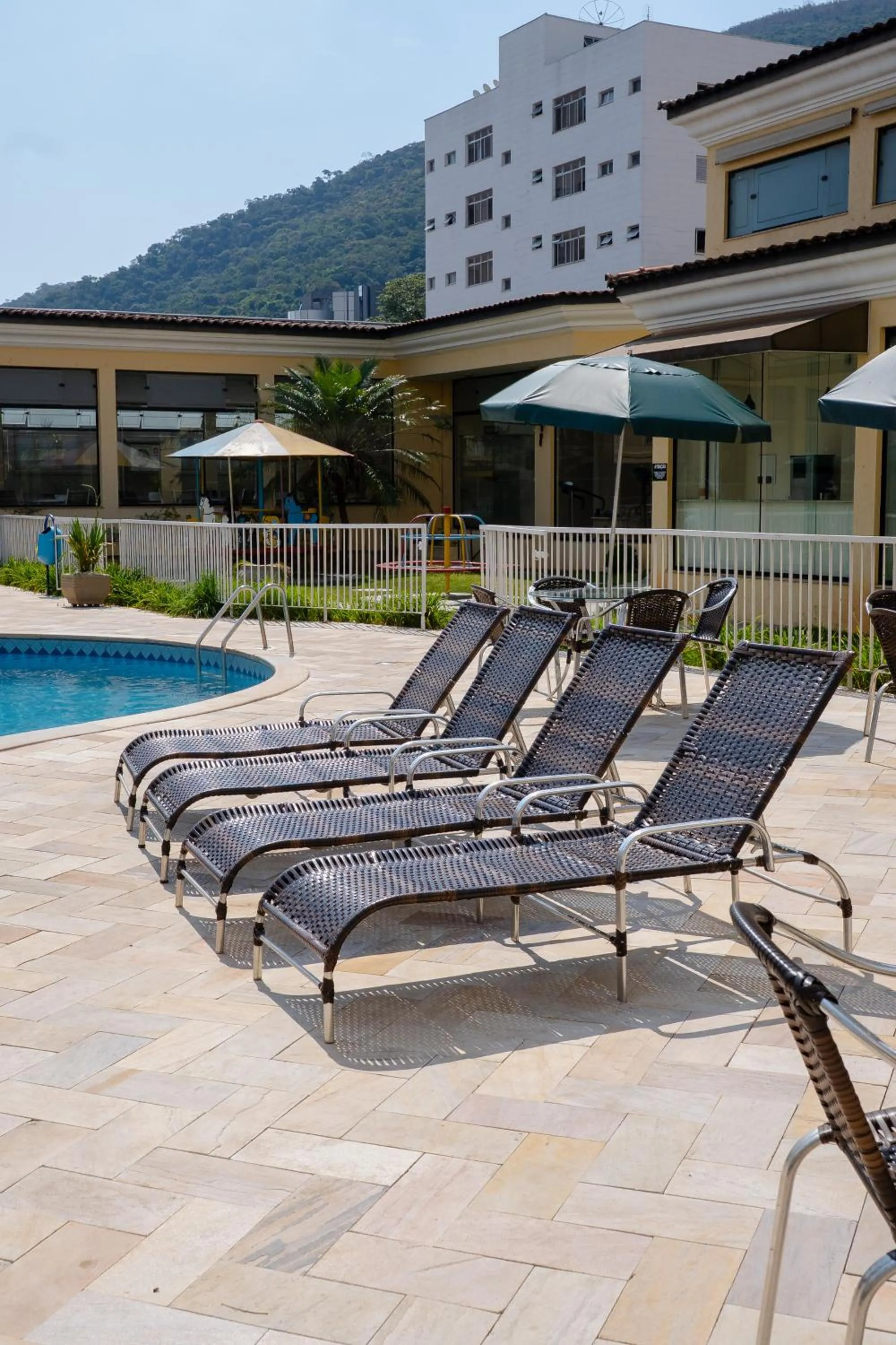 Swimming pool in Hotel Minas Gerais