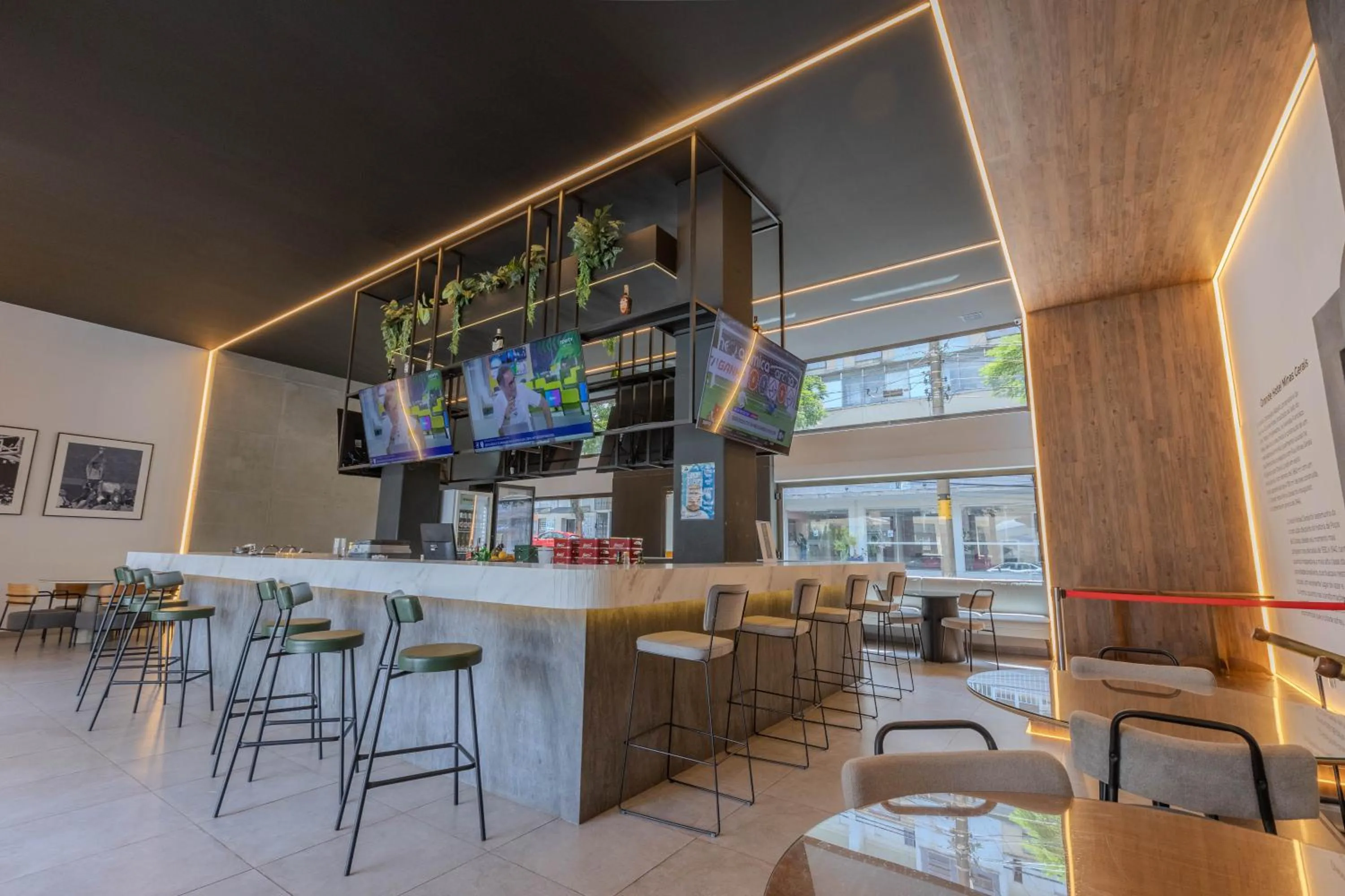 Lounge or bar in Hotel Minas Gerais