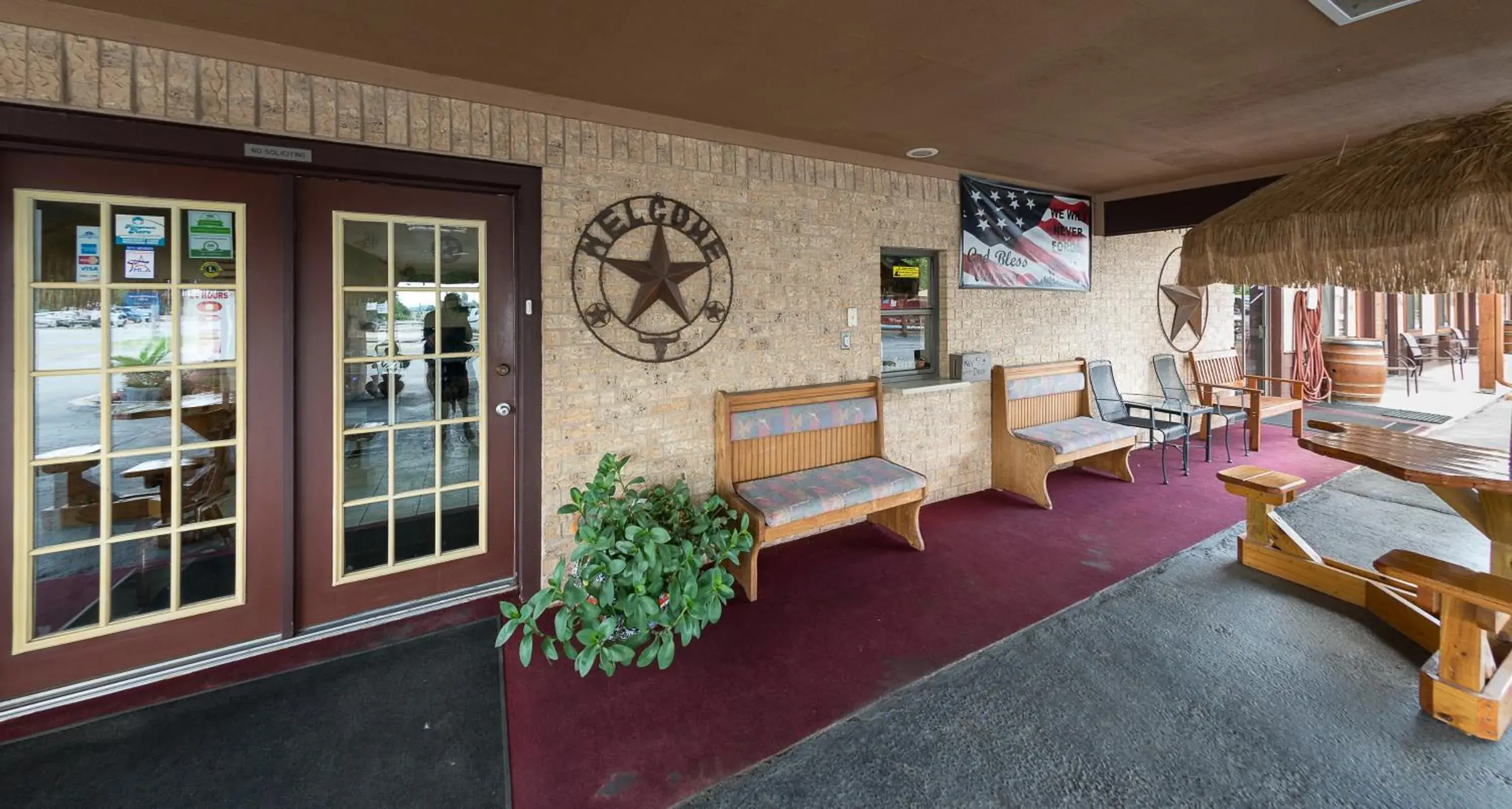 Facade/entrance in Americas Best Value Inn - Legend's Inn Facade/entrance in Americas Best Value Inn - Legend's Inn