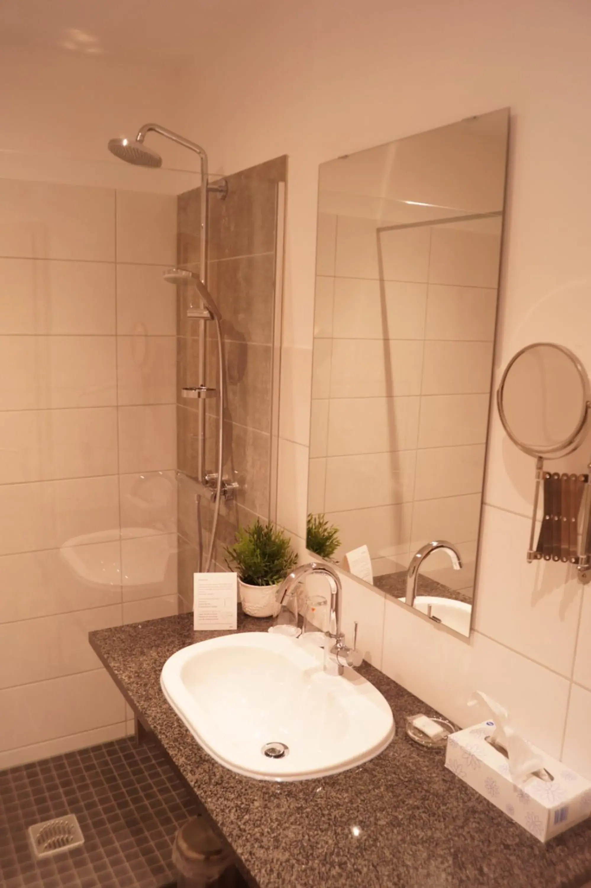 Twin Room - single occupancy in Hotel Gasthof Luis Twin Room - single occupancy in Hotel Gasthof Luis