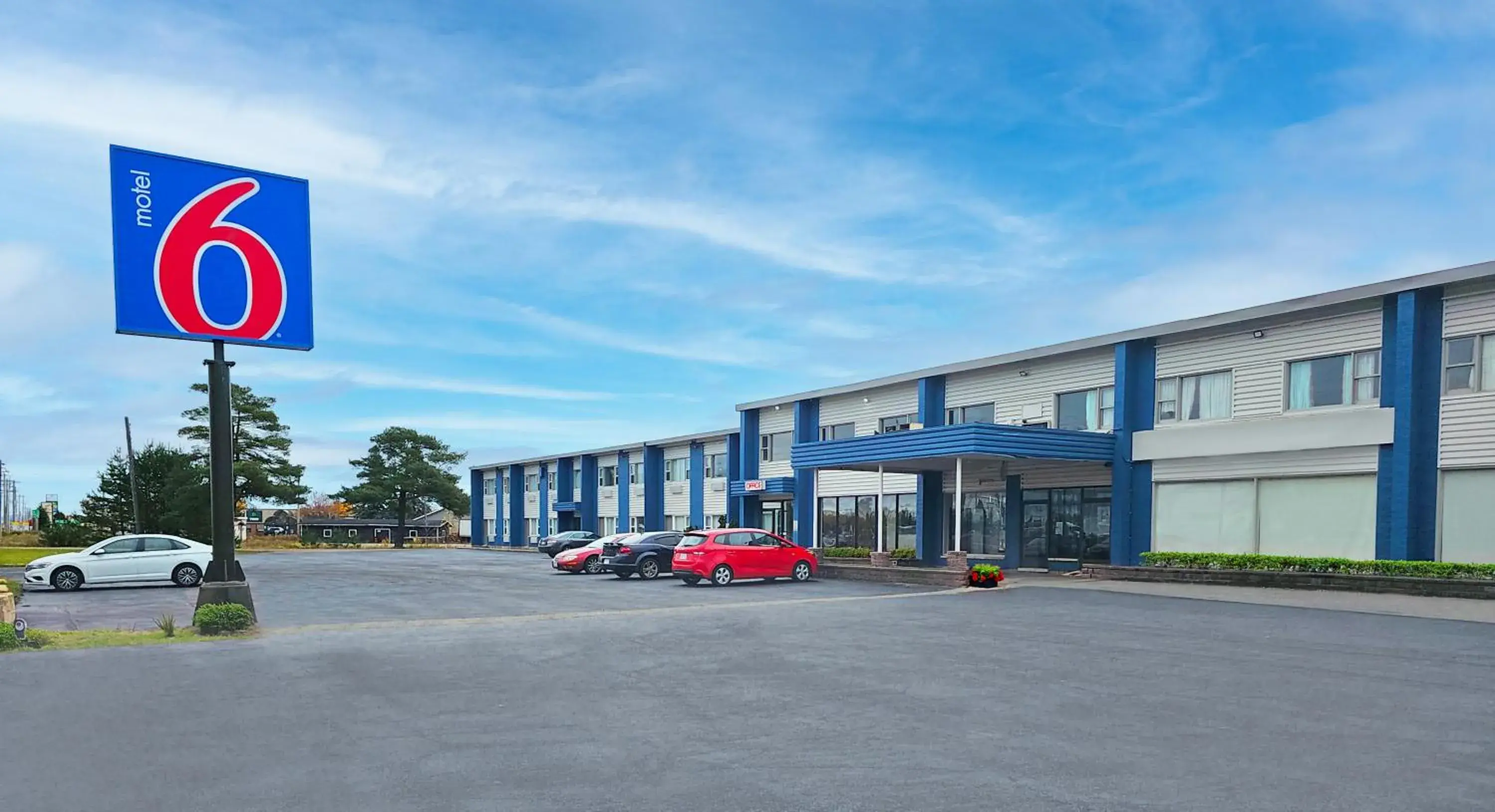 Property building in Motel 6 Sault Ste. Marie, ON Property building in Motel 6 Sault Ste. Marie, ON