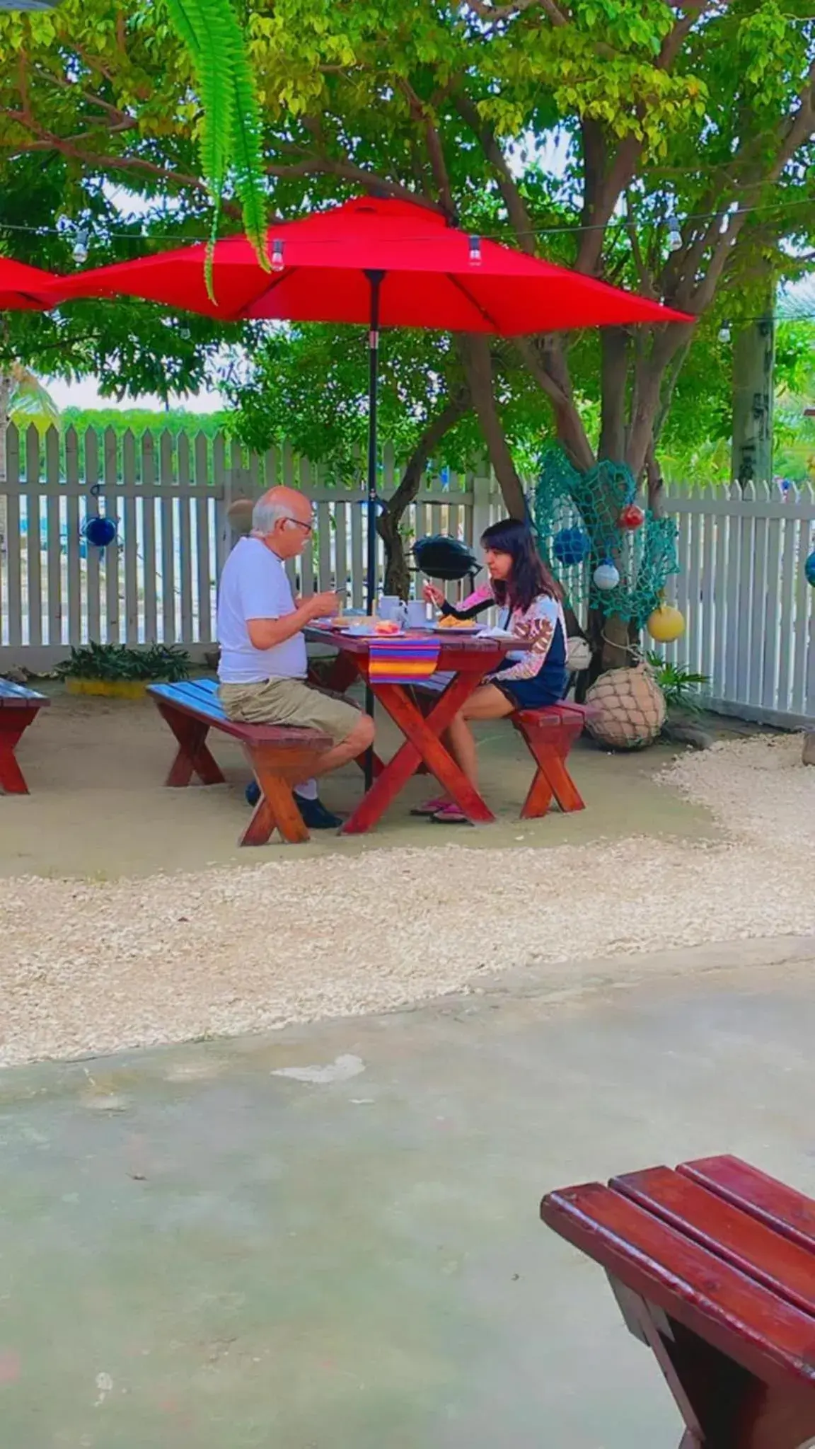 Restaurant/places to eat in Ambergris Sunset Hotel Restaurant/places to eat in Ambergris Sunset Hotel