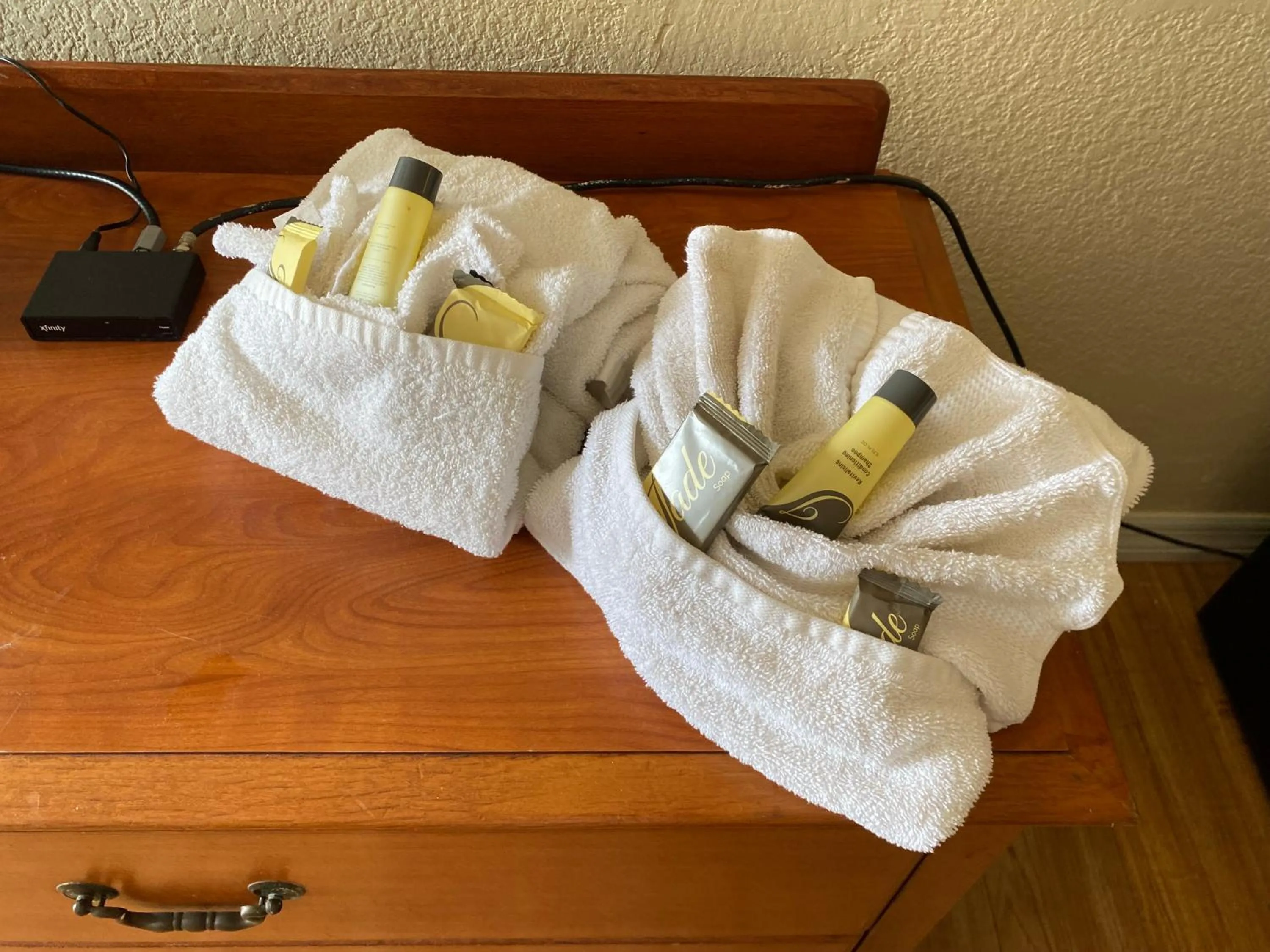 towels in Jasmine Garden Inn - Lake City