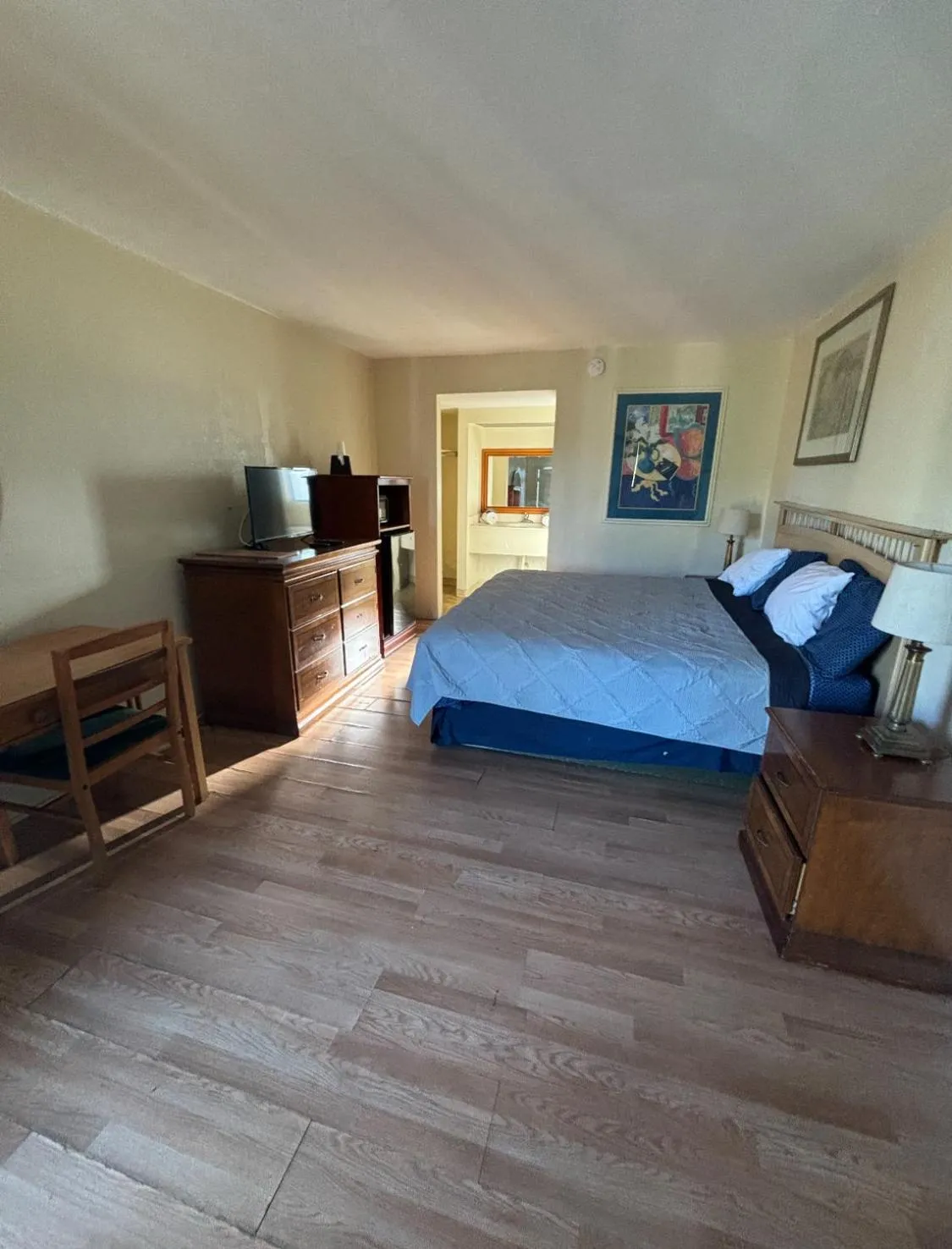 Bed in Jasmine Garden Inn - Lake City