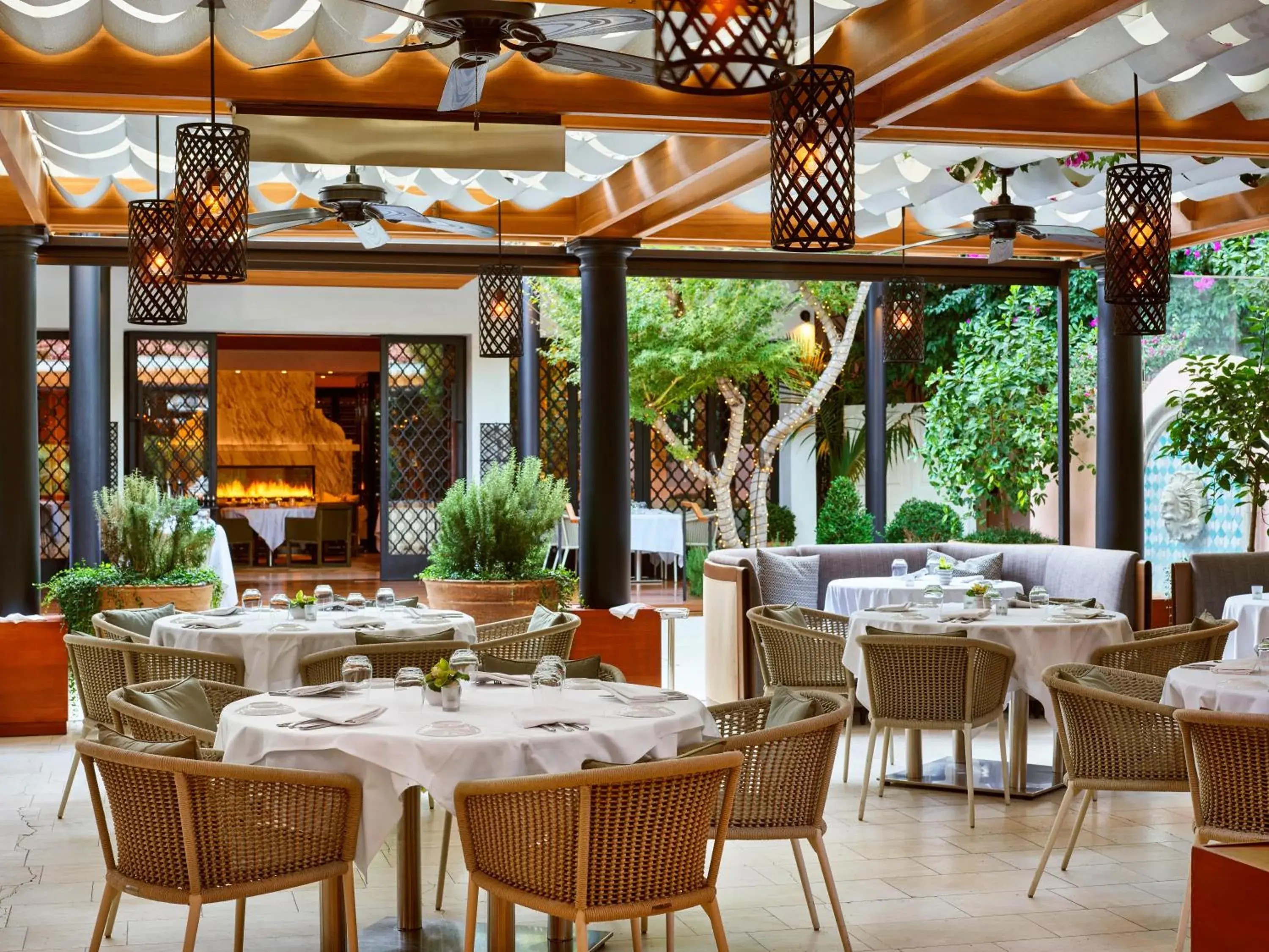 Restaurant/places to eat in Hotel Bel-Air - Dorchester Collection Restaurant/places to eat in Hotel Bel-Air - Dorchester Collection