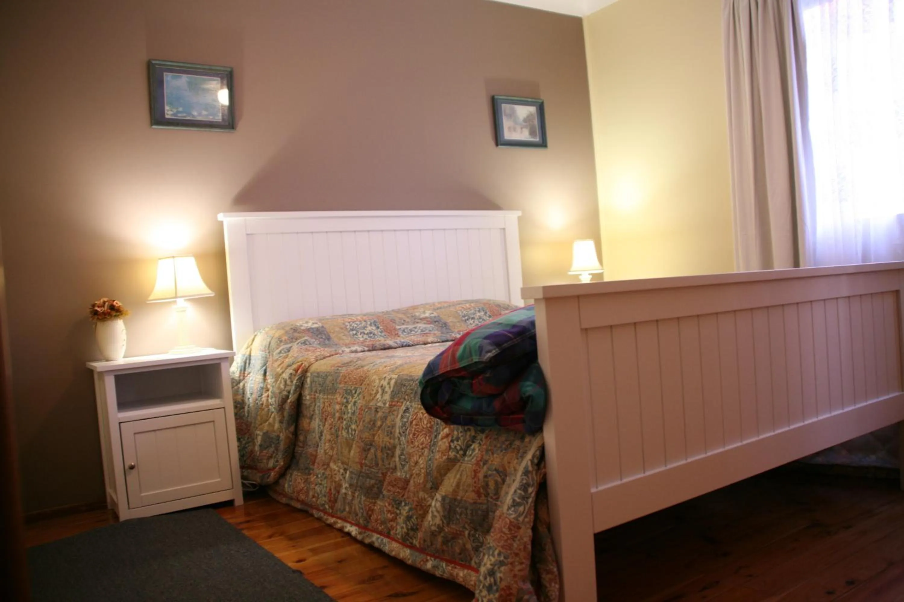 Bed in Lavender House Bed & Breakfast