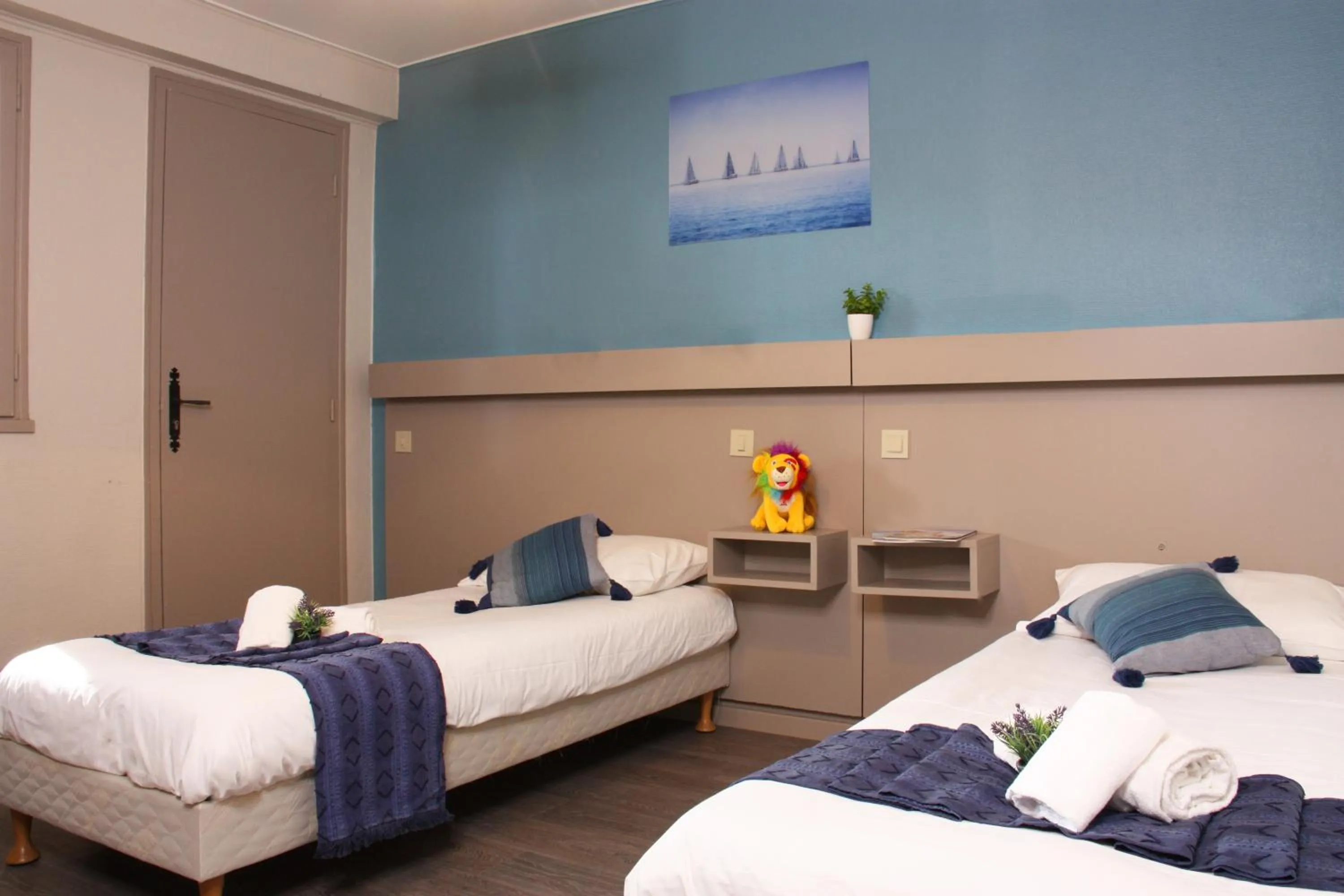 Bedroom, Bed in Azureva La Londe les Maures