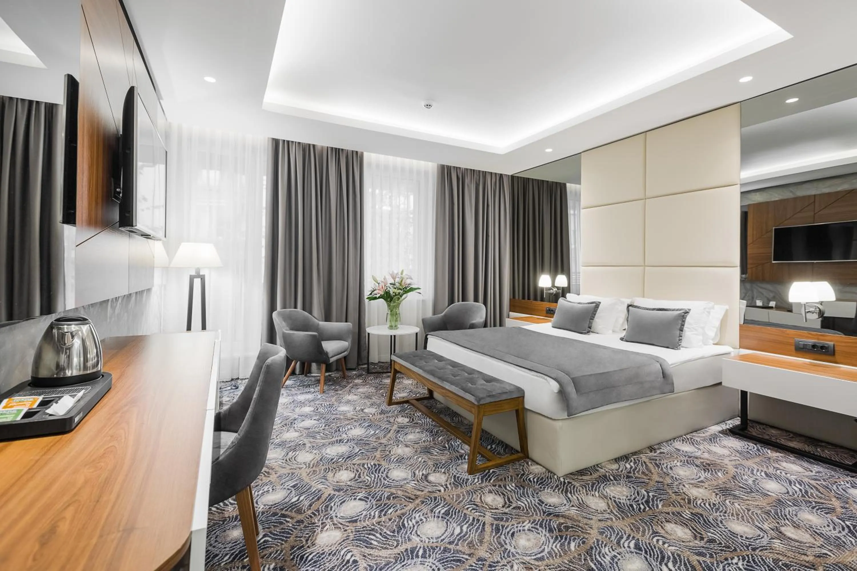 Coffee/tea facilities, Bed in Sky Hotel