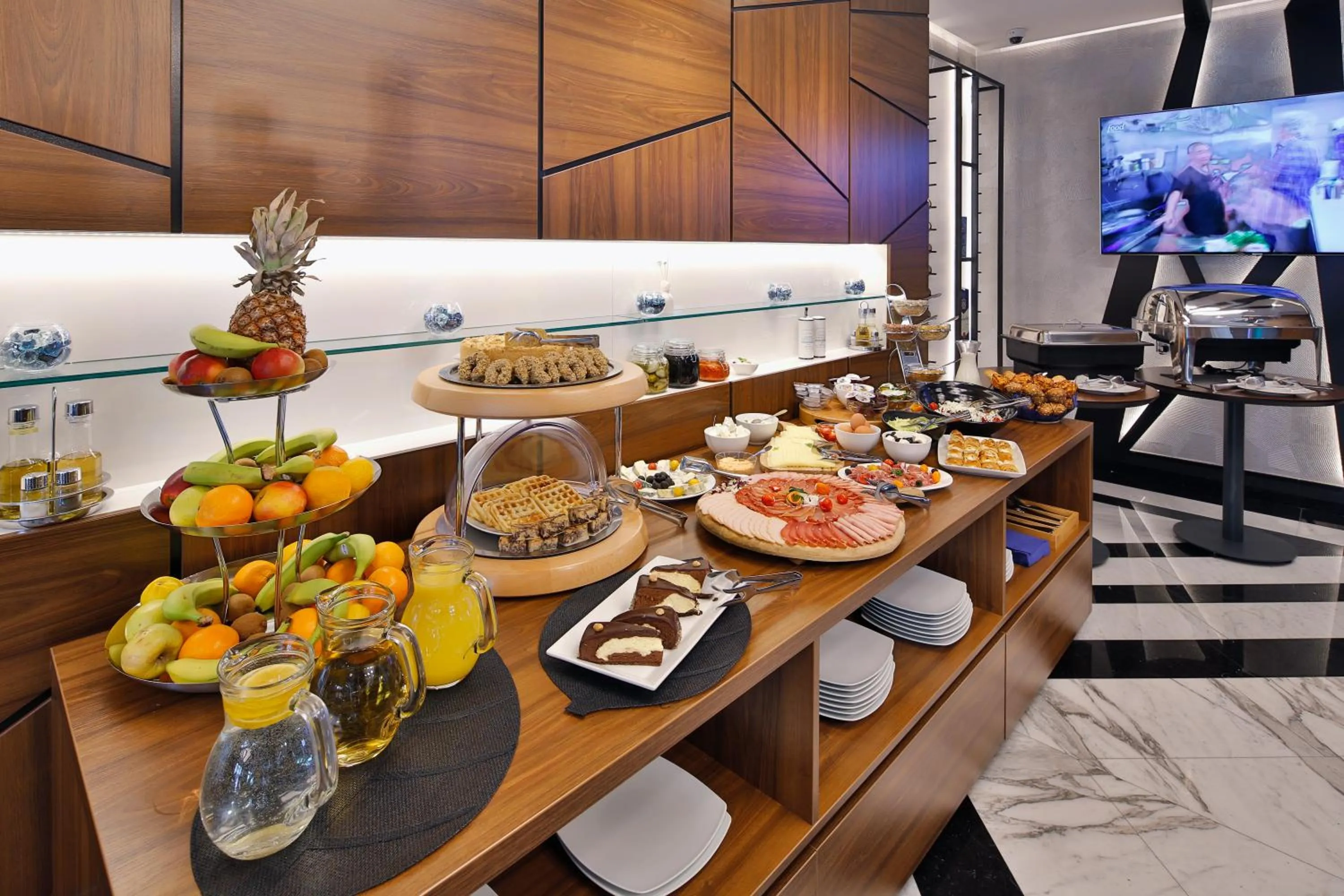 Continental breakfast in Sky Hotel