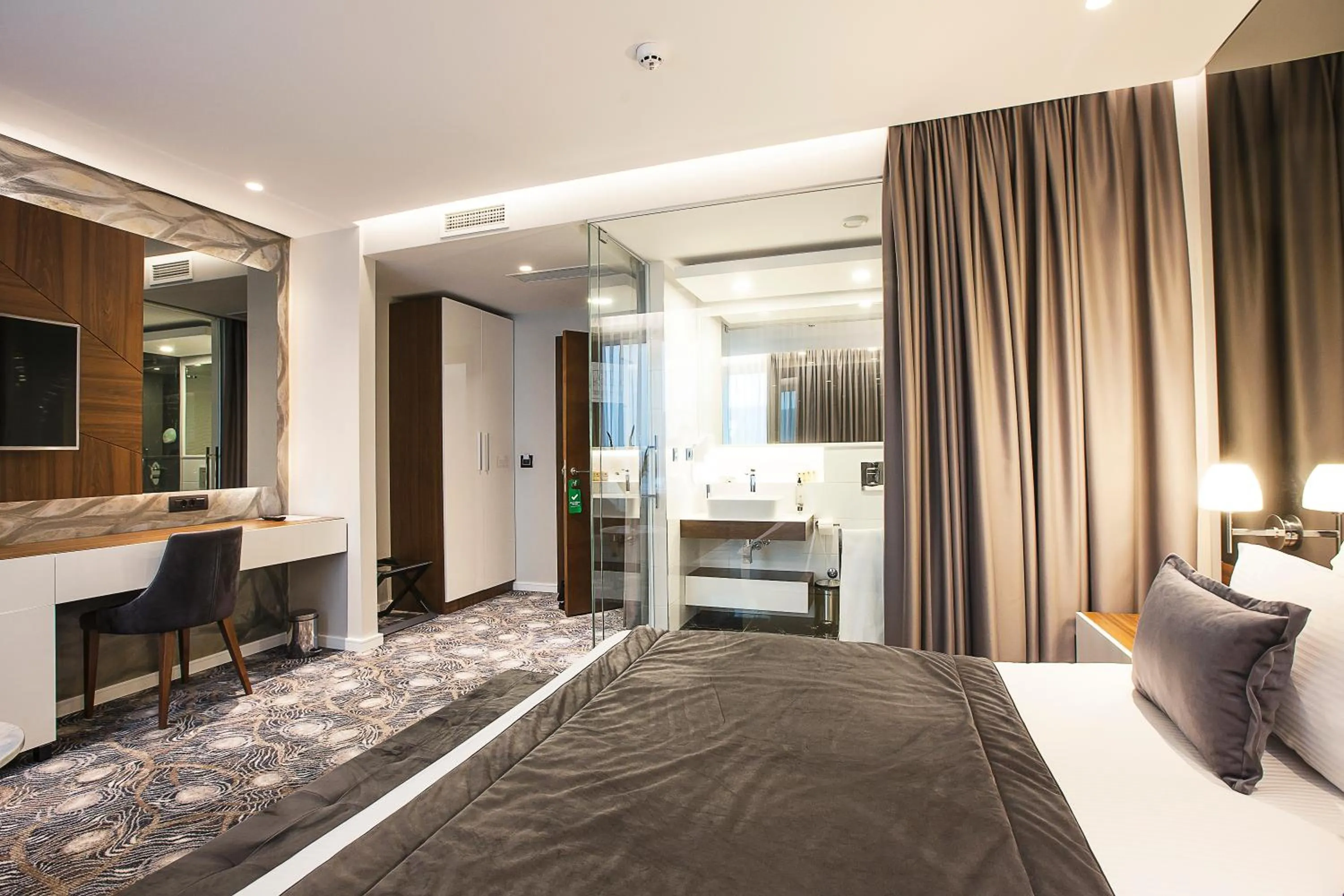 Toilet, Bed in Sky Hotel