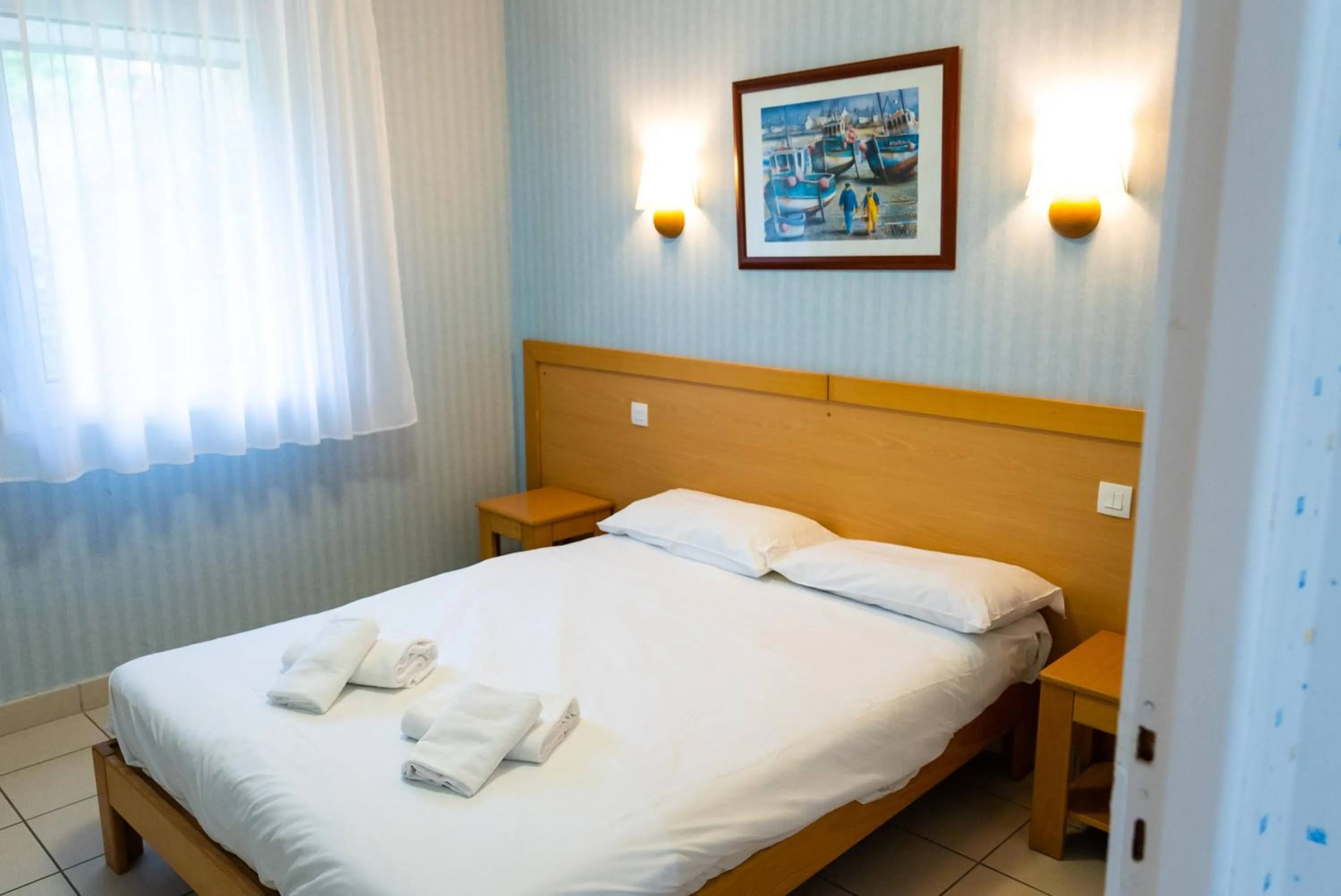 Bed in Azureva Club Tregunc